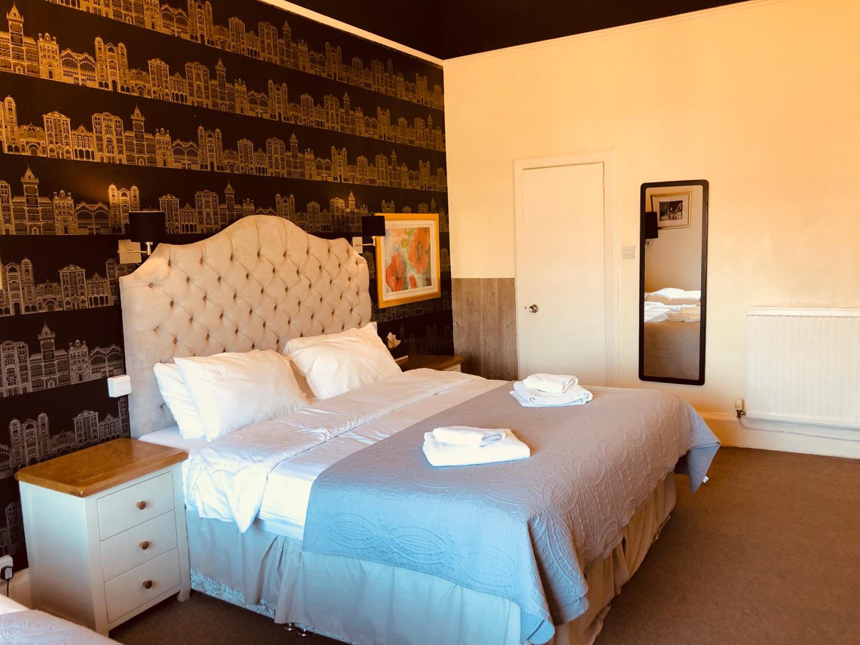 Standard Queen Room - Photo 5