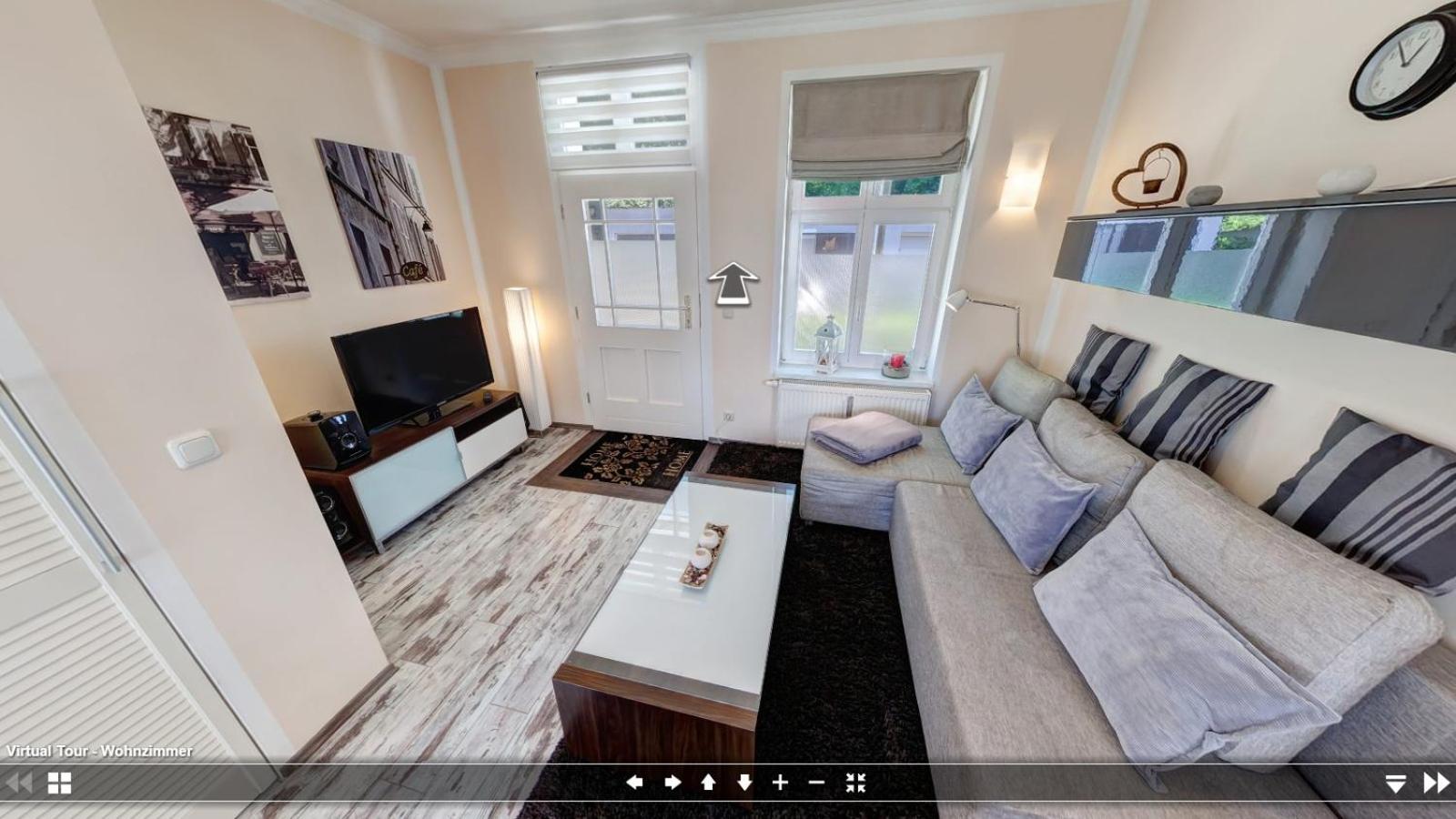 Apartment with Terrace photo 2