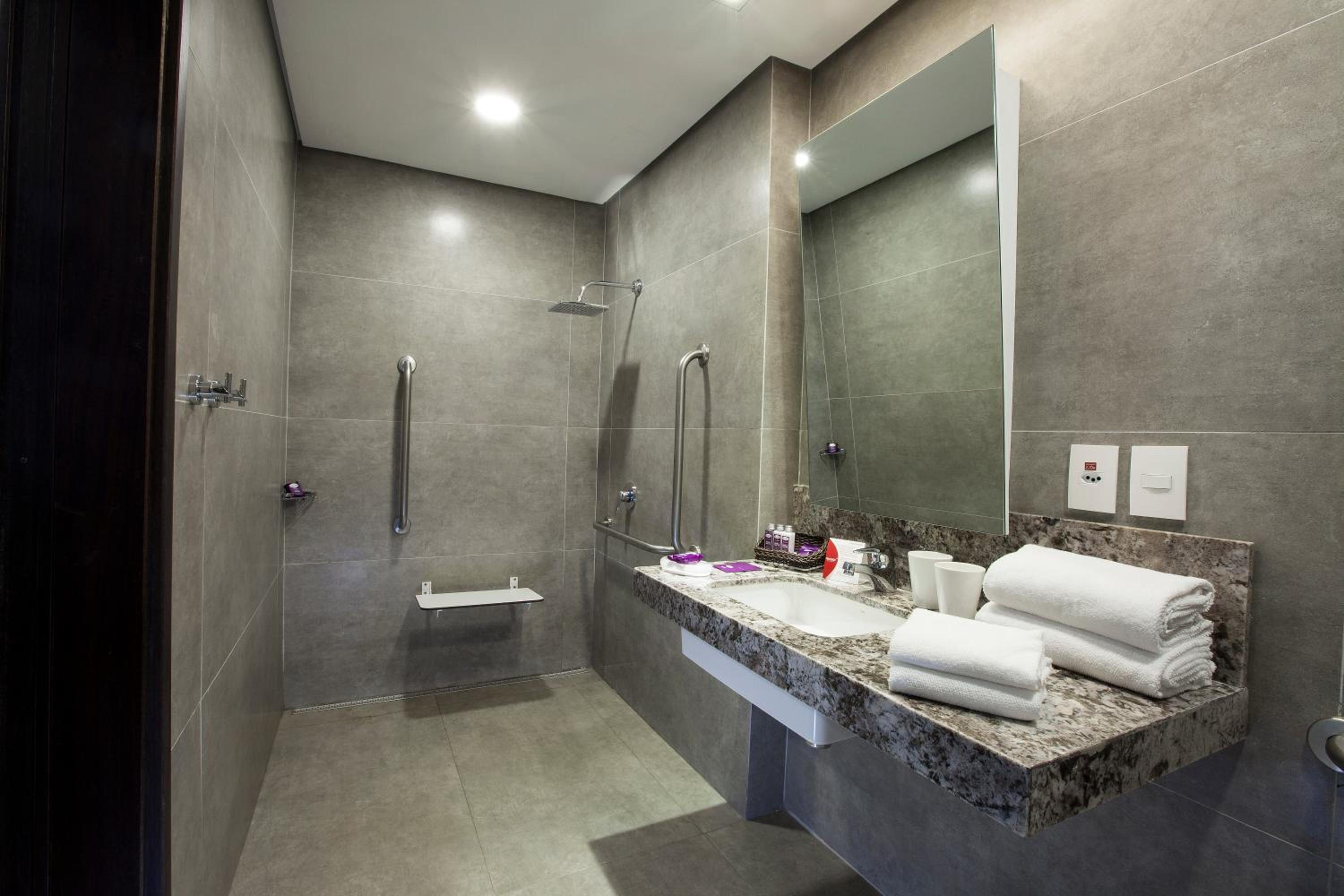 Double Room - Disability Access thumbnail 5