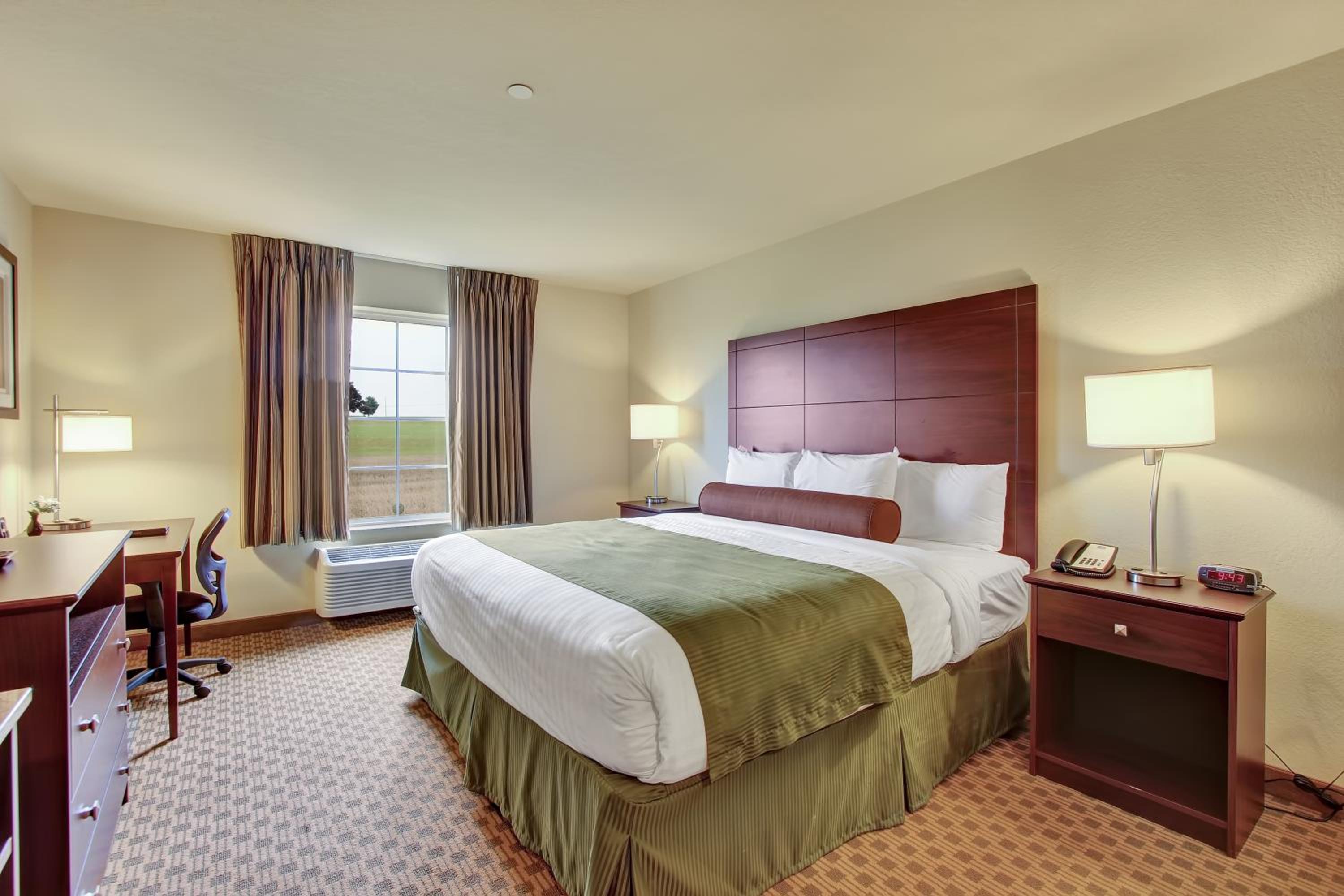 Deluxe King Room photo 3