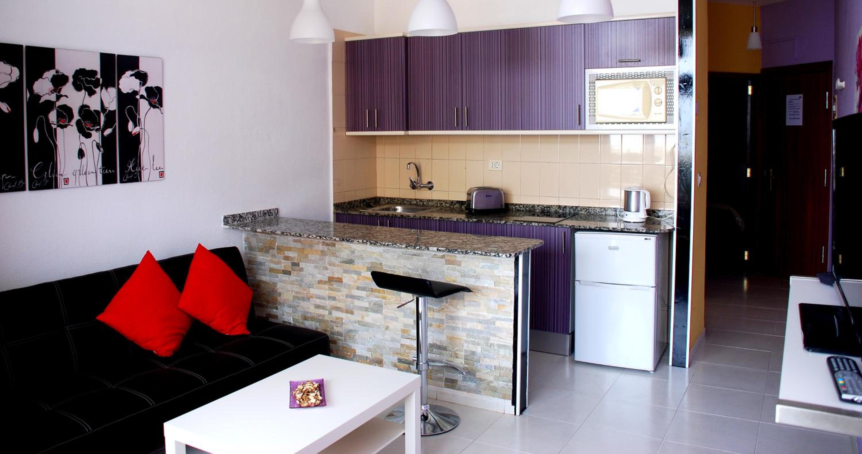 One-Bedroom Apartment (1 - 3 Adults) photo 1