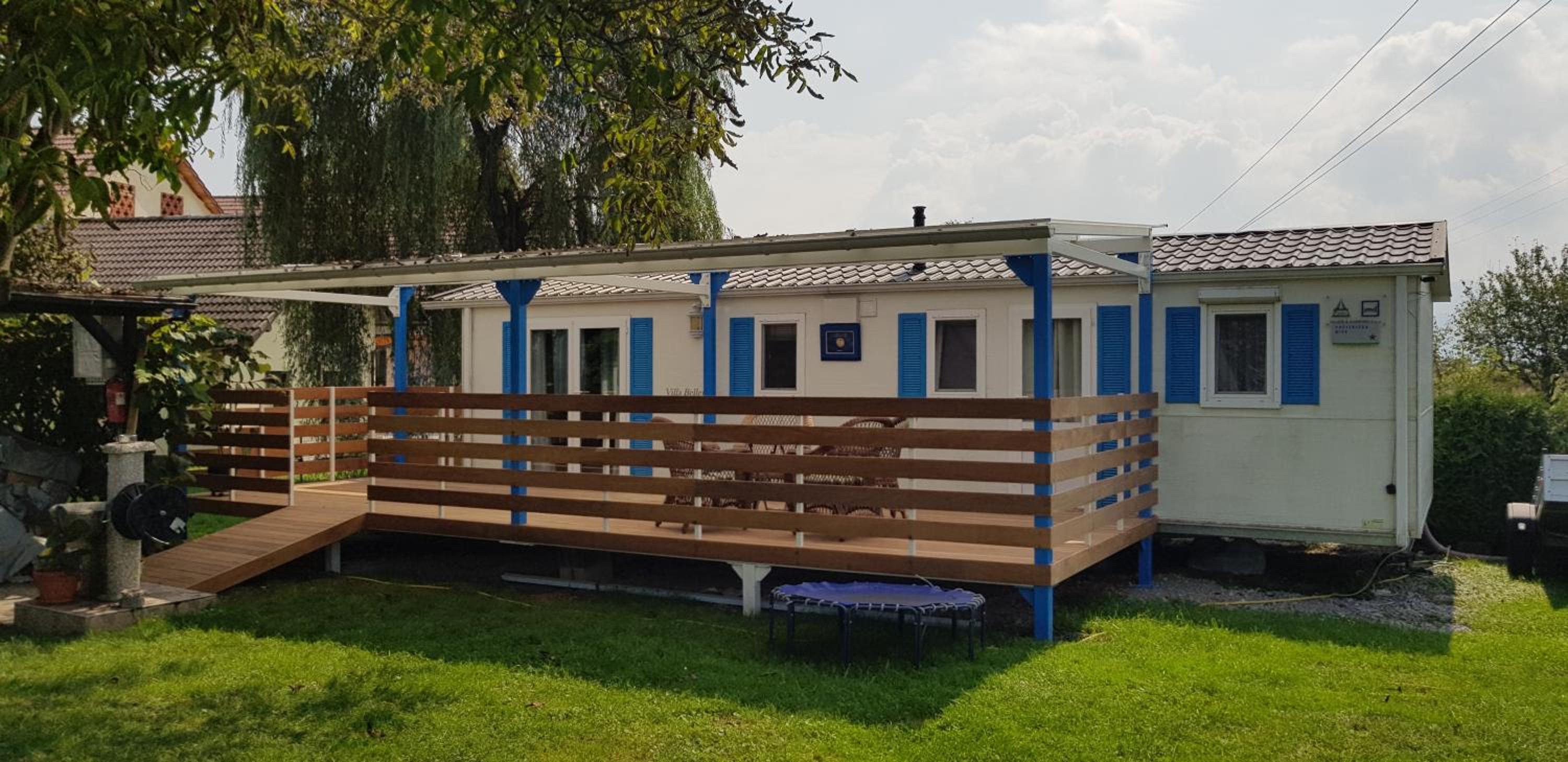 Mobile Home - Photo 14