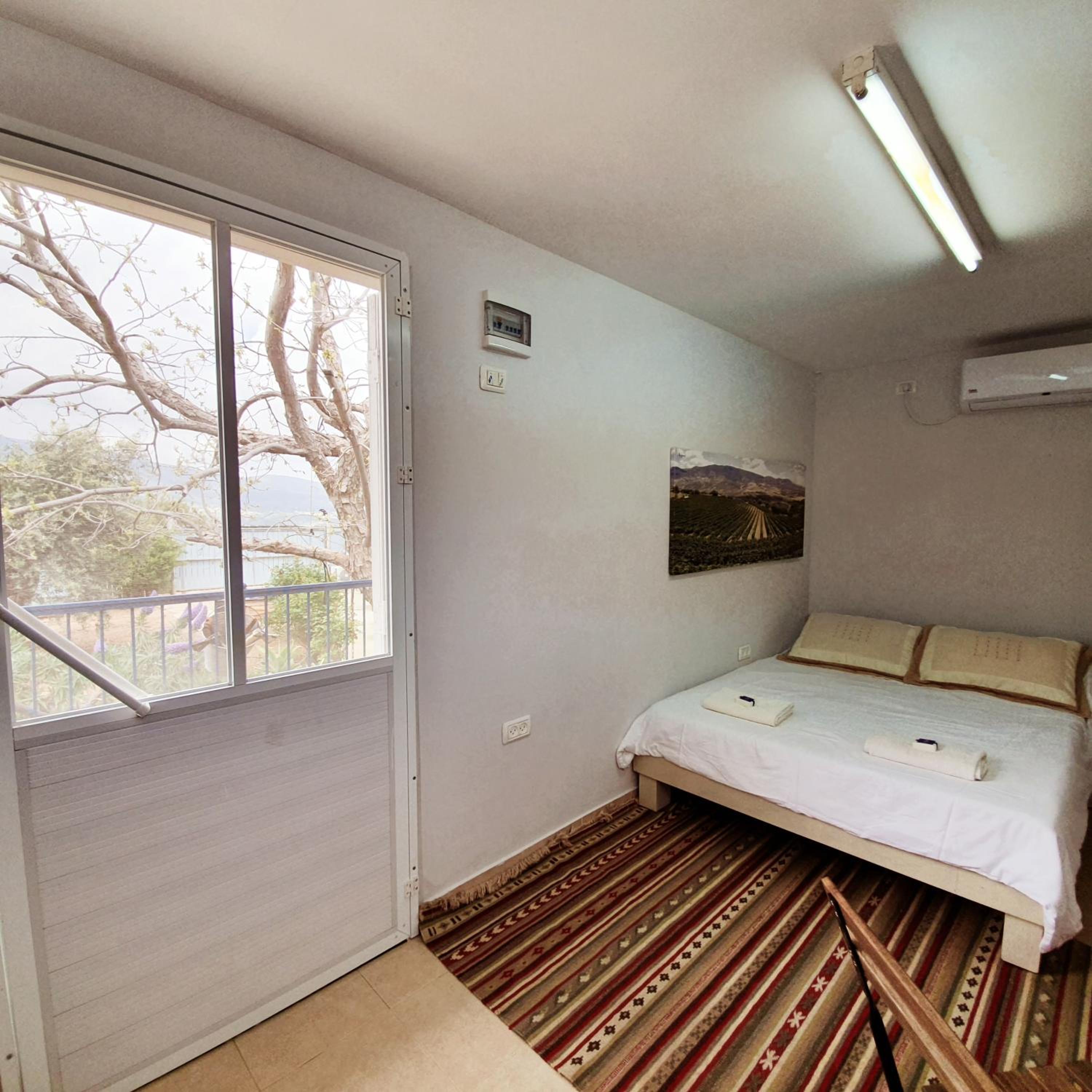 Studio Apartment photo 3