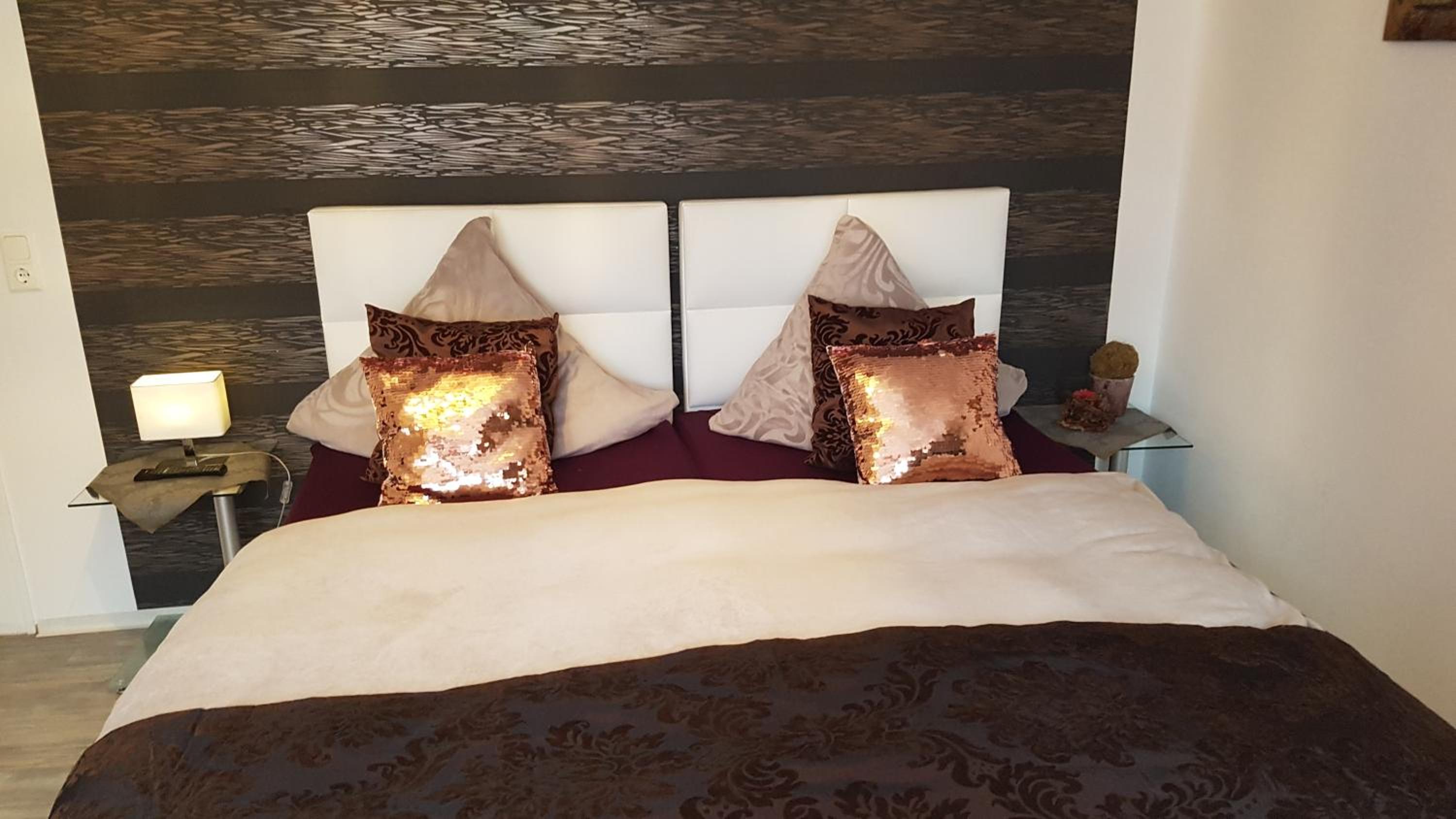 Double or Twin Room with Private Bathroom photo 3