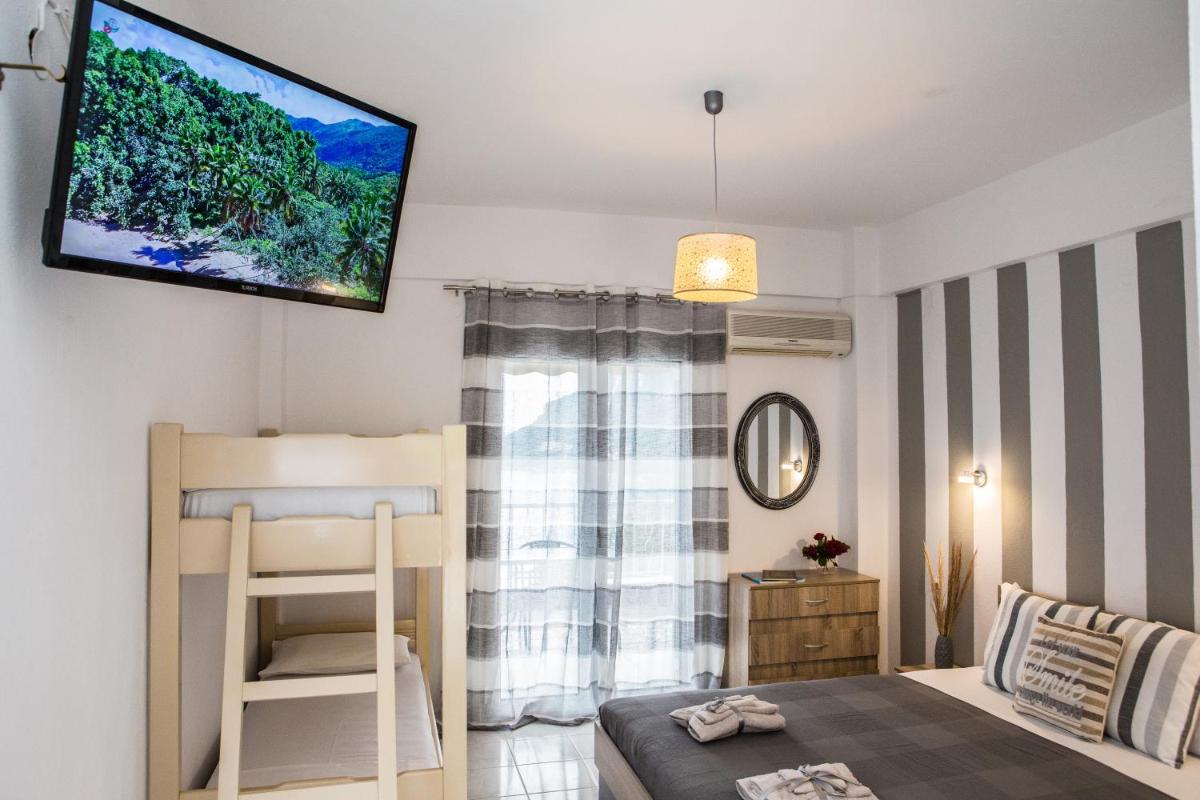 Quadruple Room - Photo 17