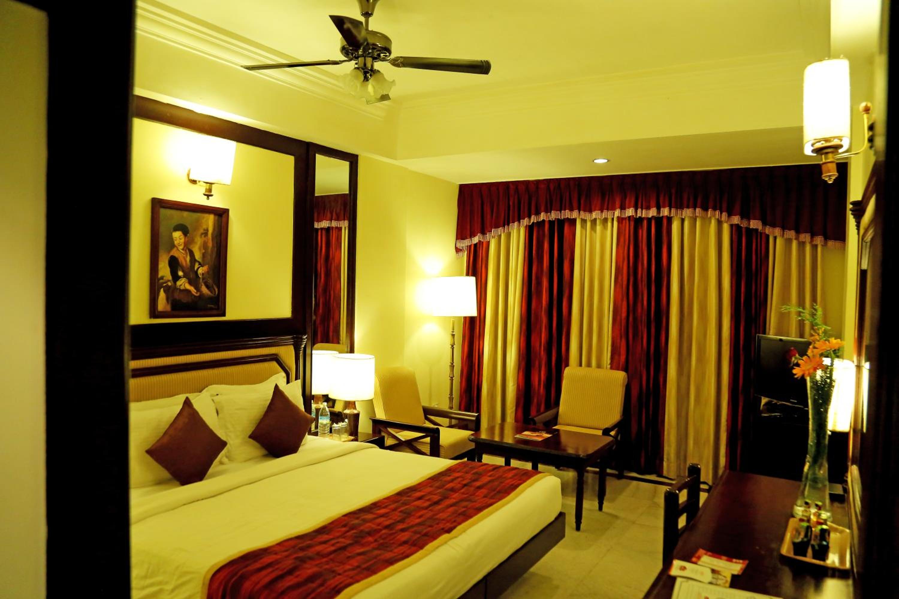 Executive Deluxe - Photo 1