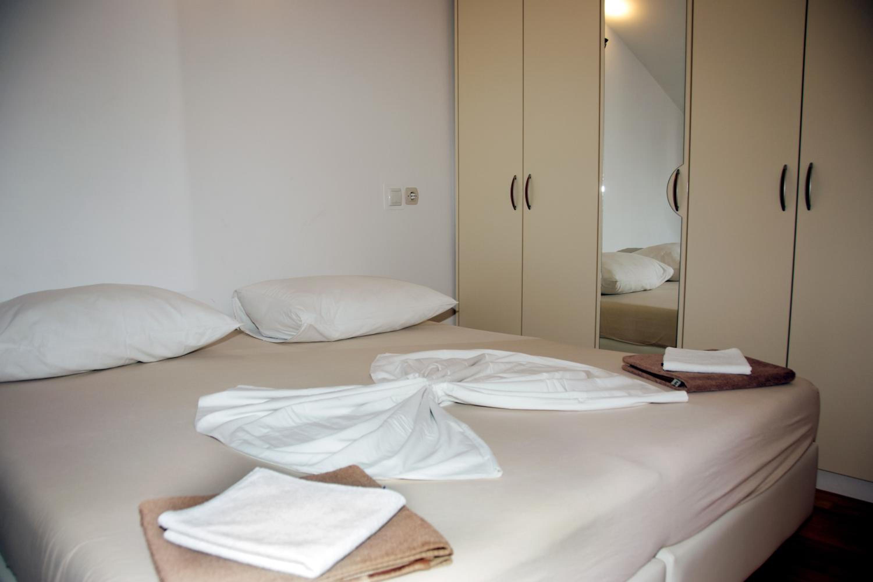 One-Bedroom Apartment with Balcony