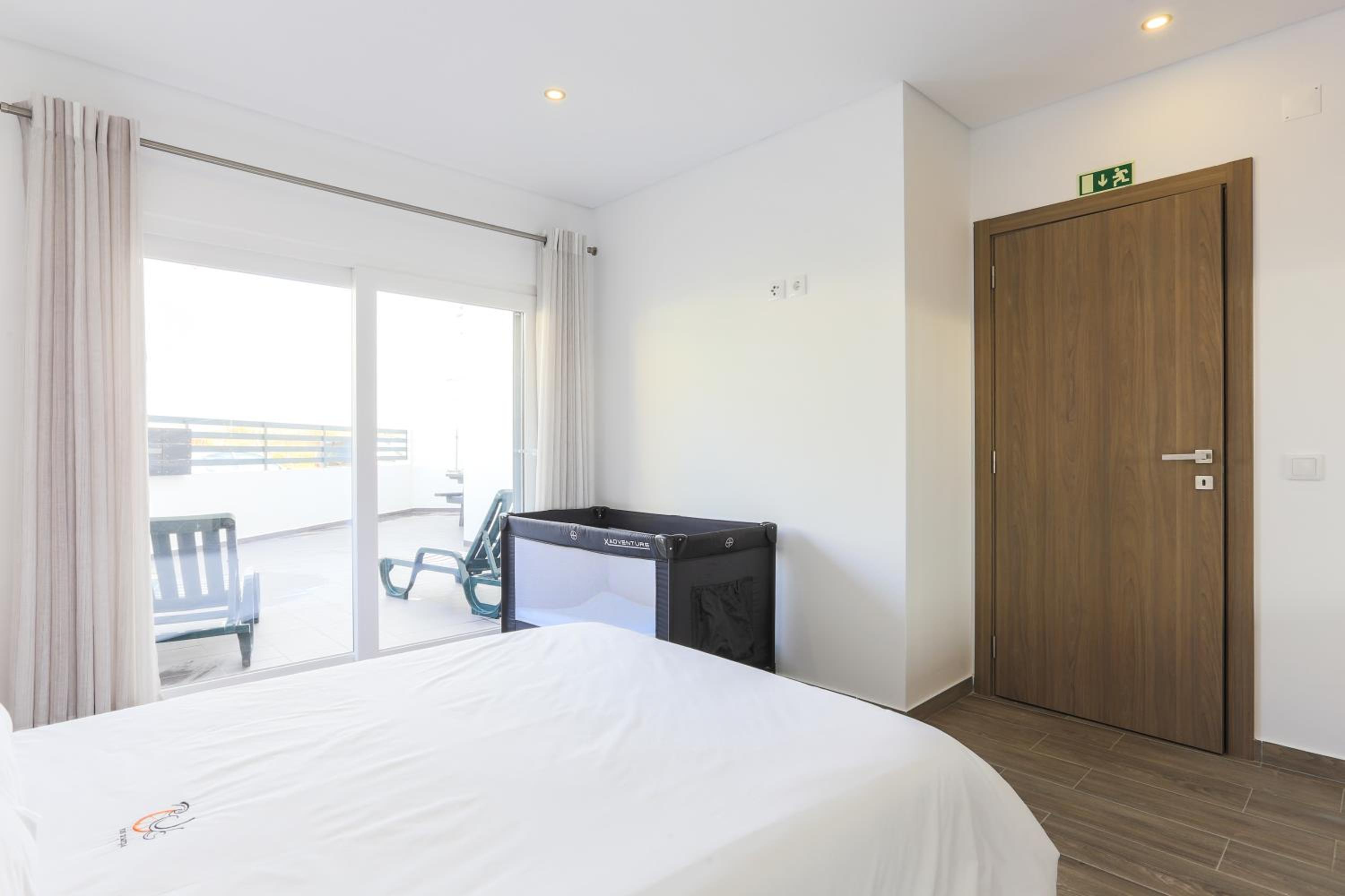 Apartment with Terrace photo 2