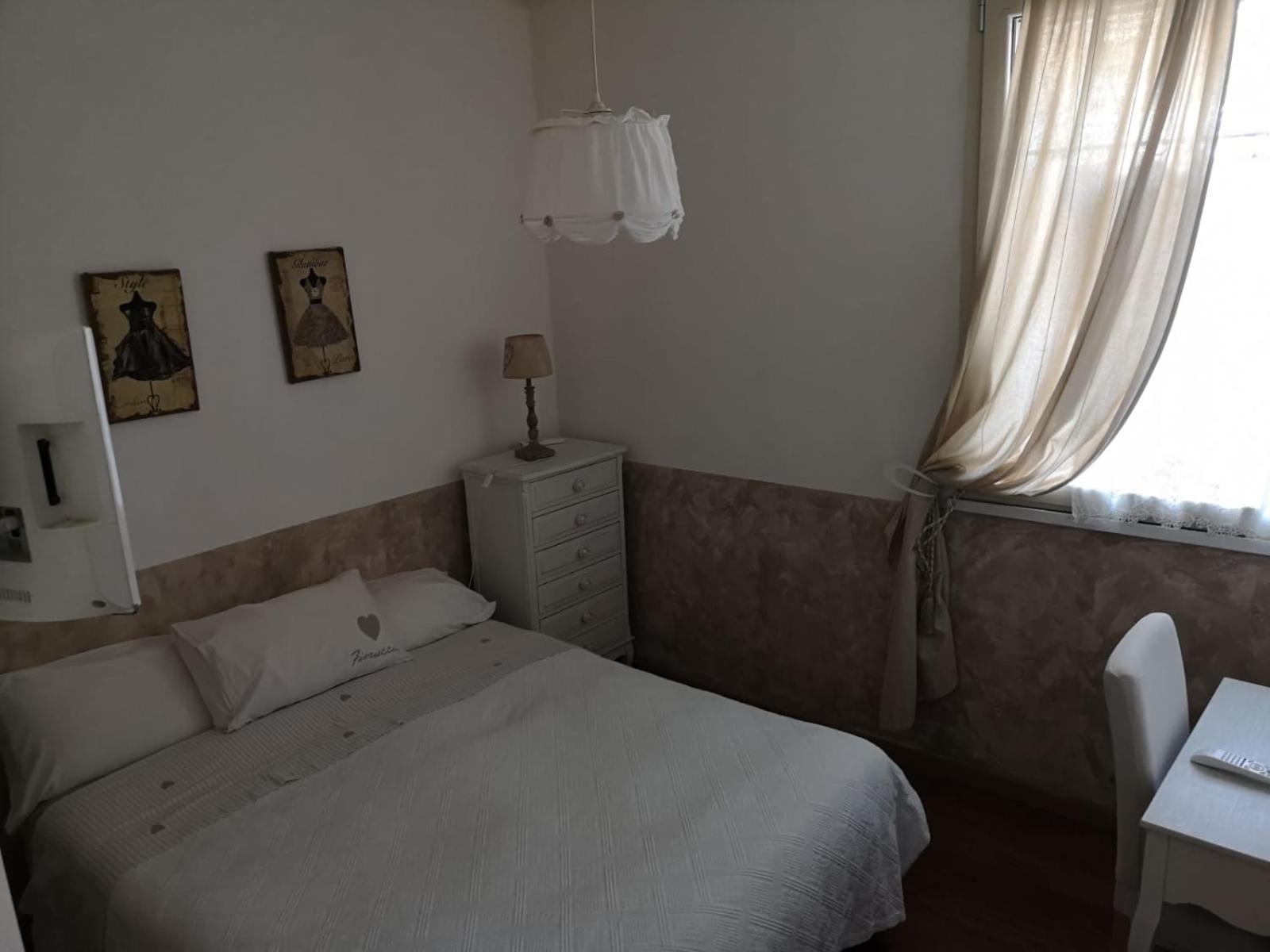 Budget Double Room photo 2