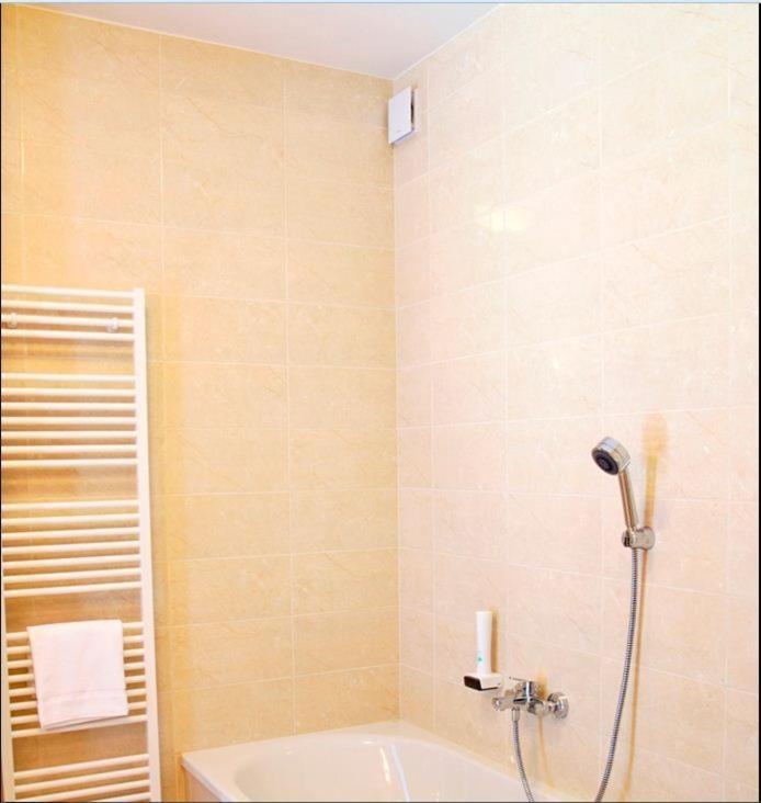 Double Room - Photo 5