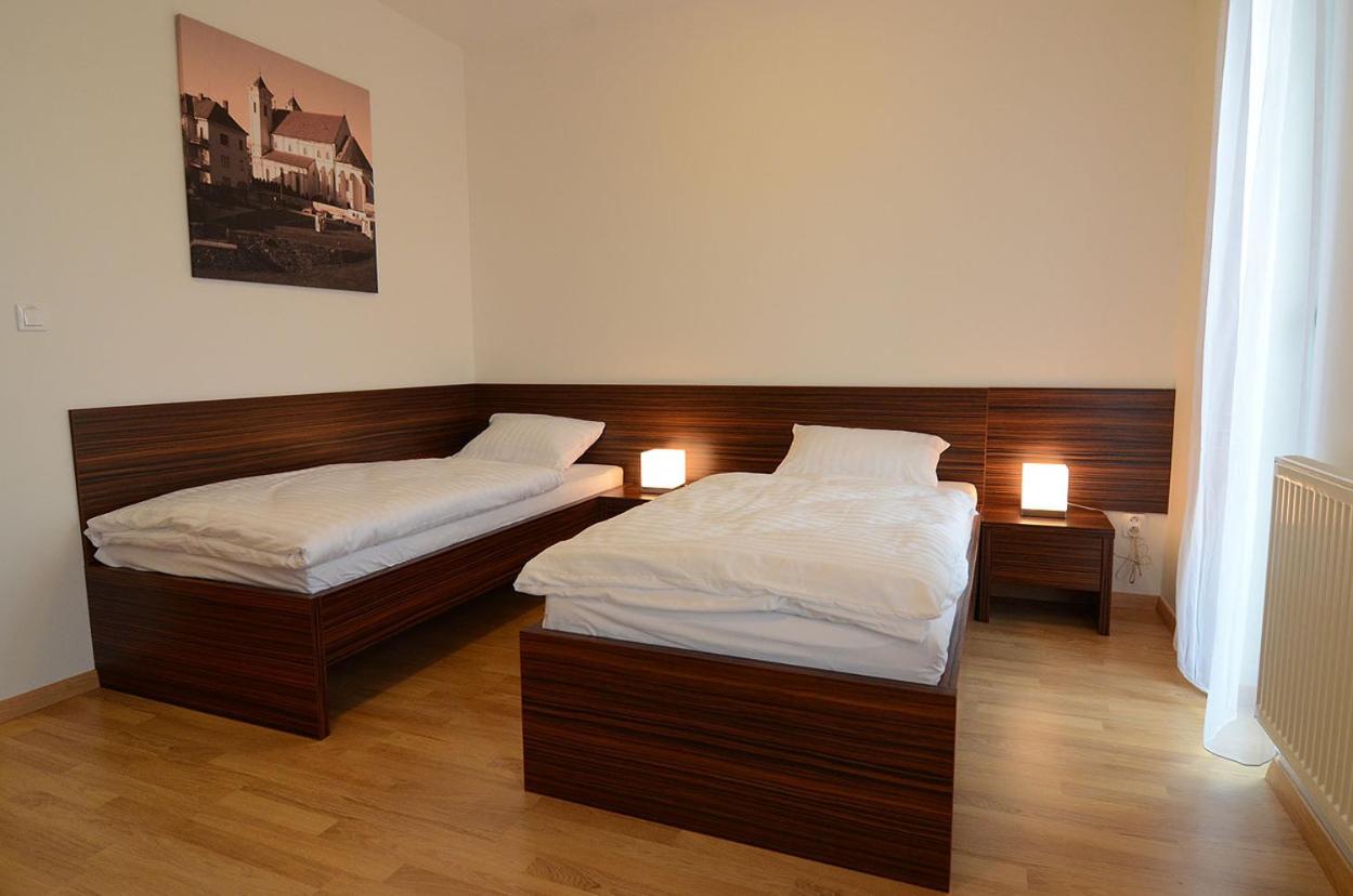 Twin Room - Photo 6