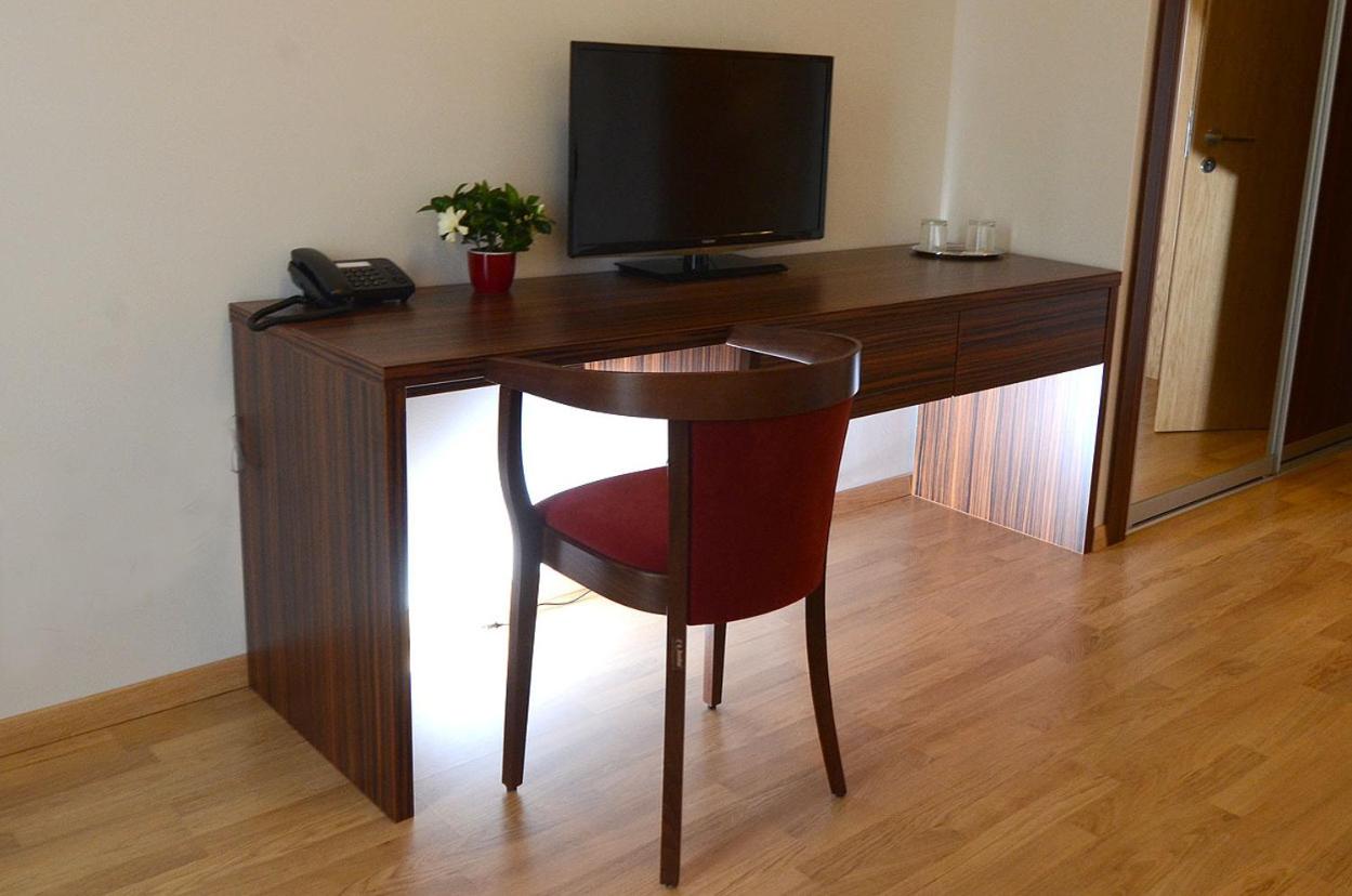 Double Room - Photo 4