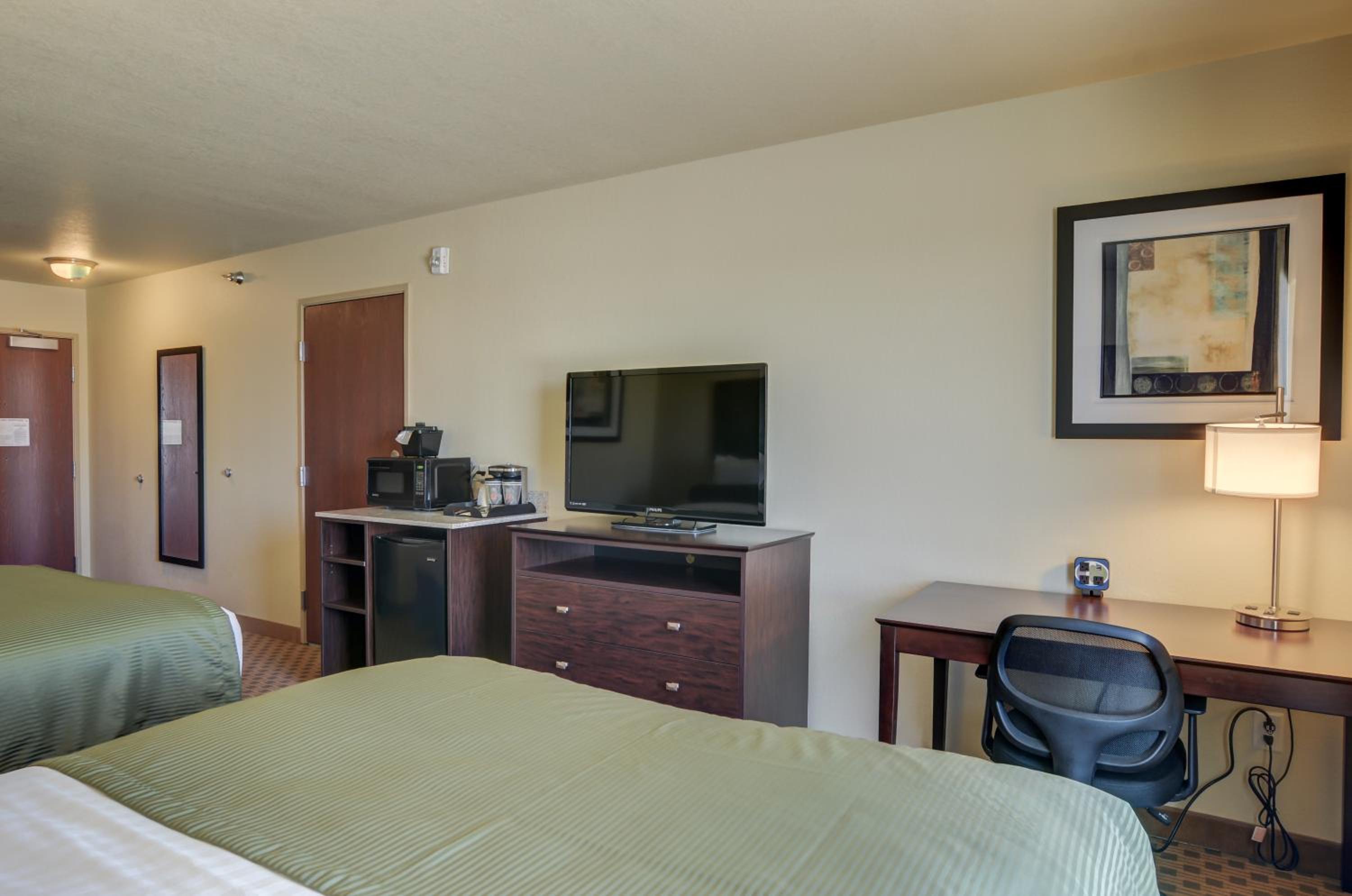 Queen Room - Disability Access photo 2