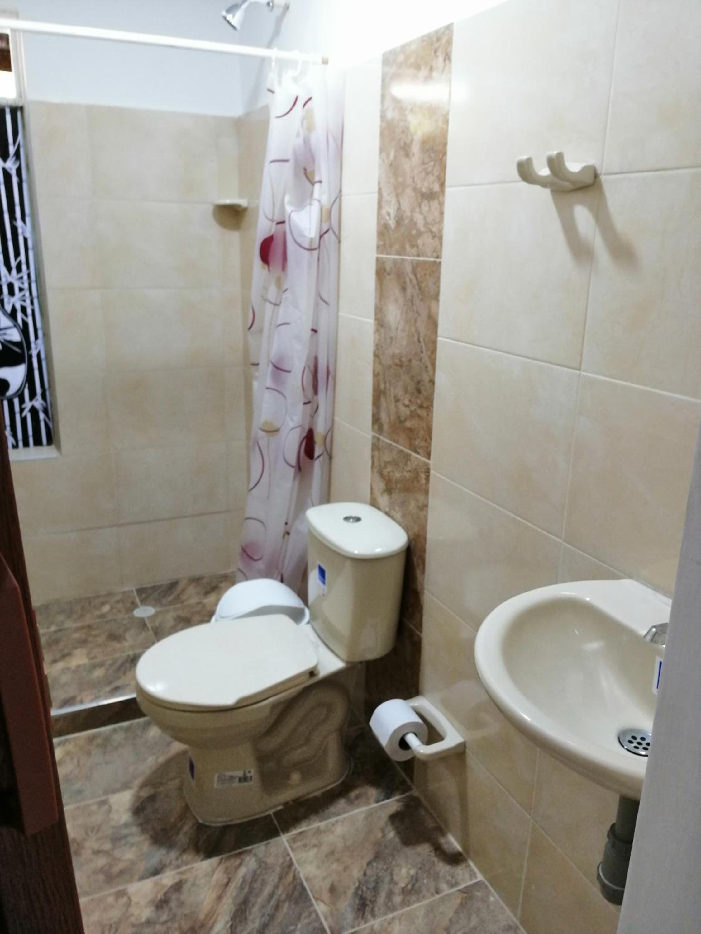 Family Room with Private Bathroom photo 2
