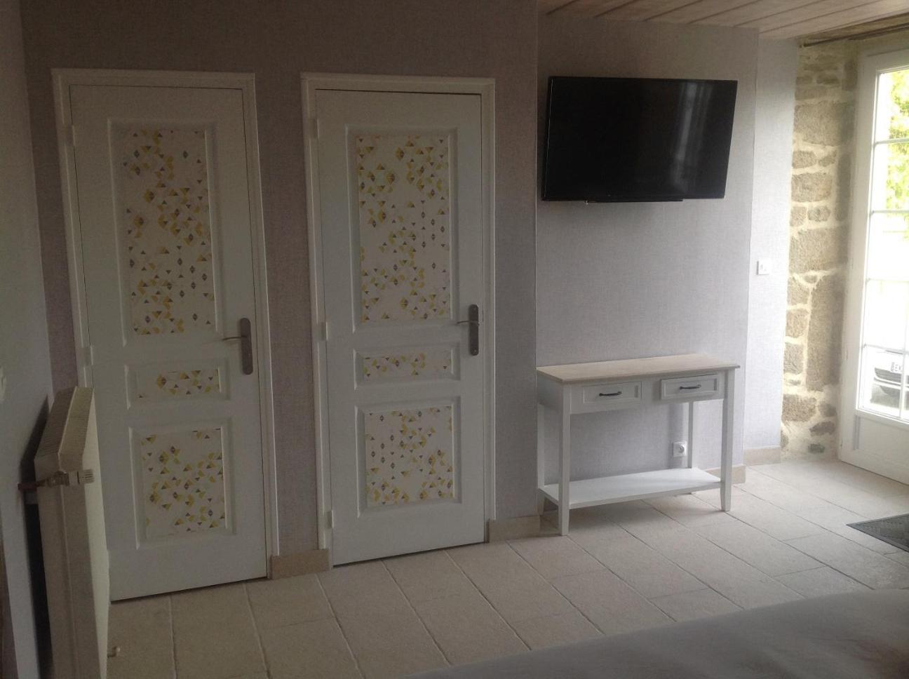 Queen Room with Garden View - Photo 4
