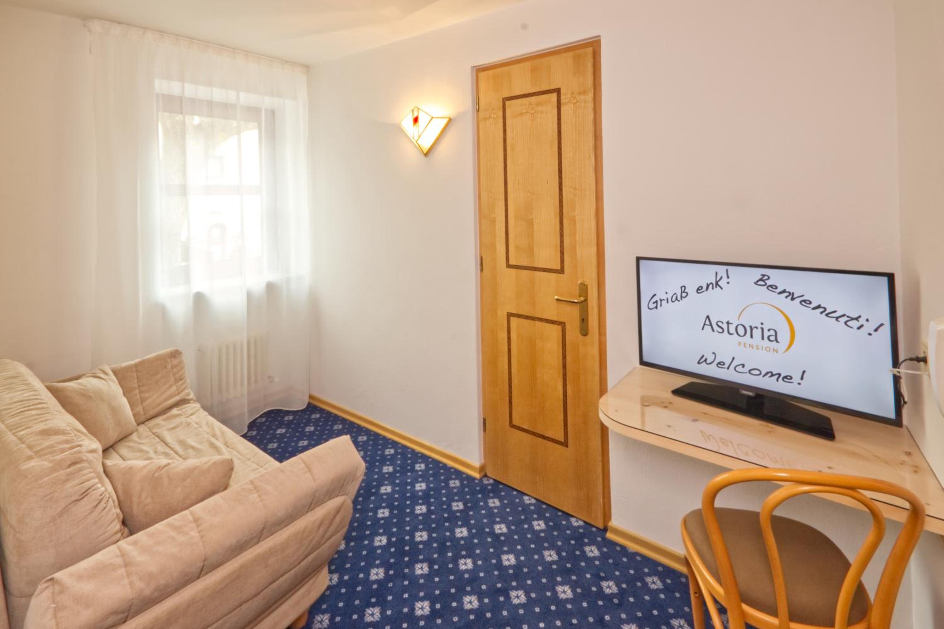 Single Room photo 2