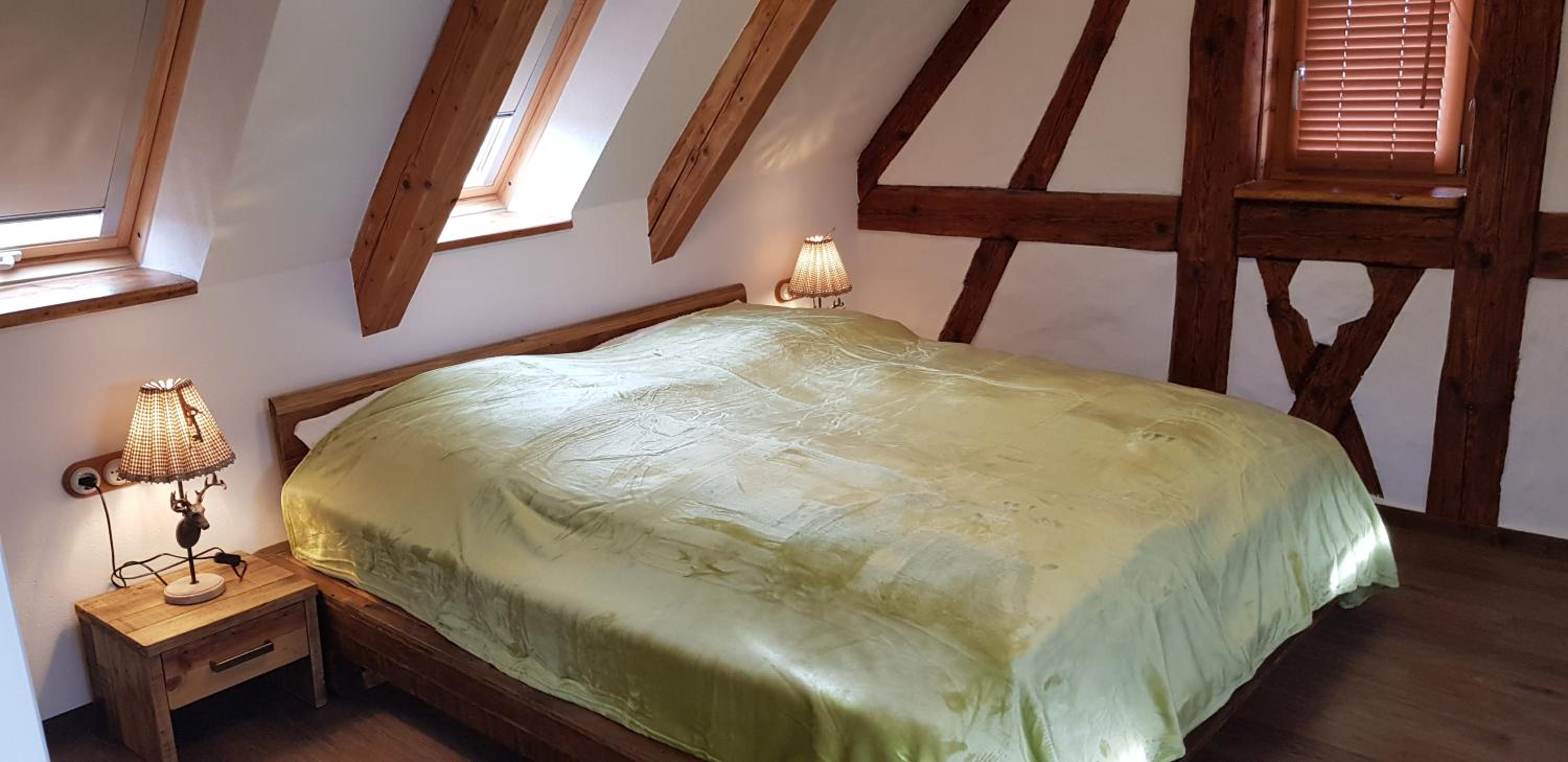 Triple Room with Lake View - Photo 15
