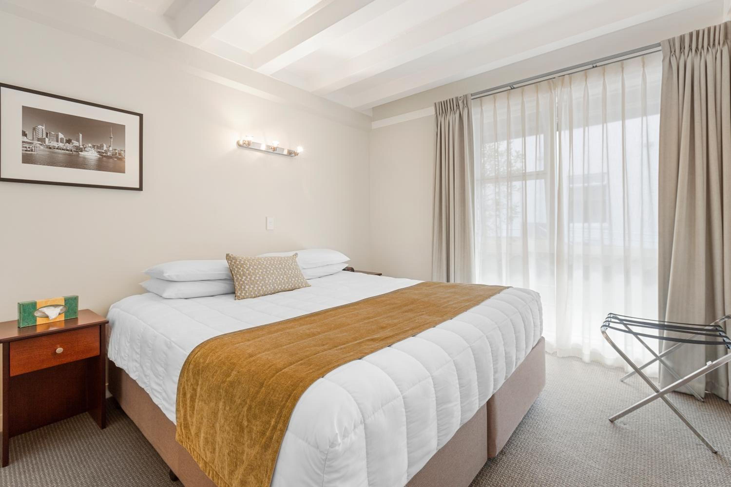 One-Bedroom Apartment (Accessible) - Photo 2