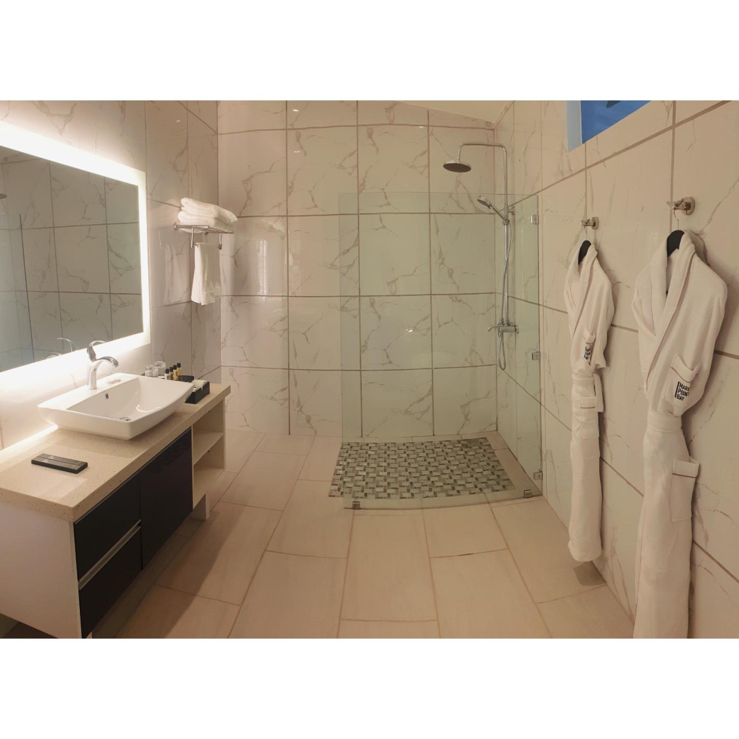 Suite with Garden View - Photo 13