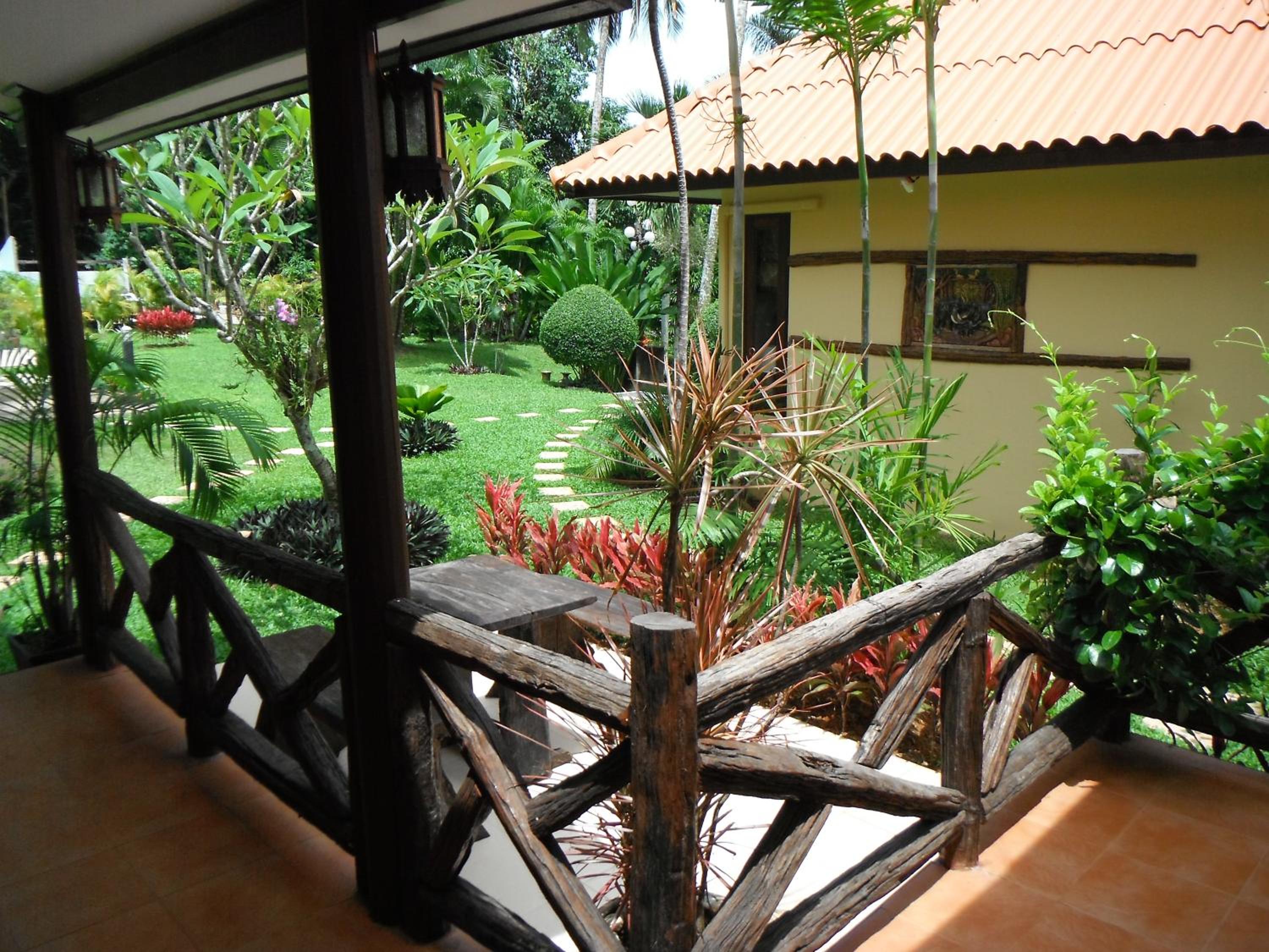 Deluxe Bungalow - Photo 8