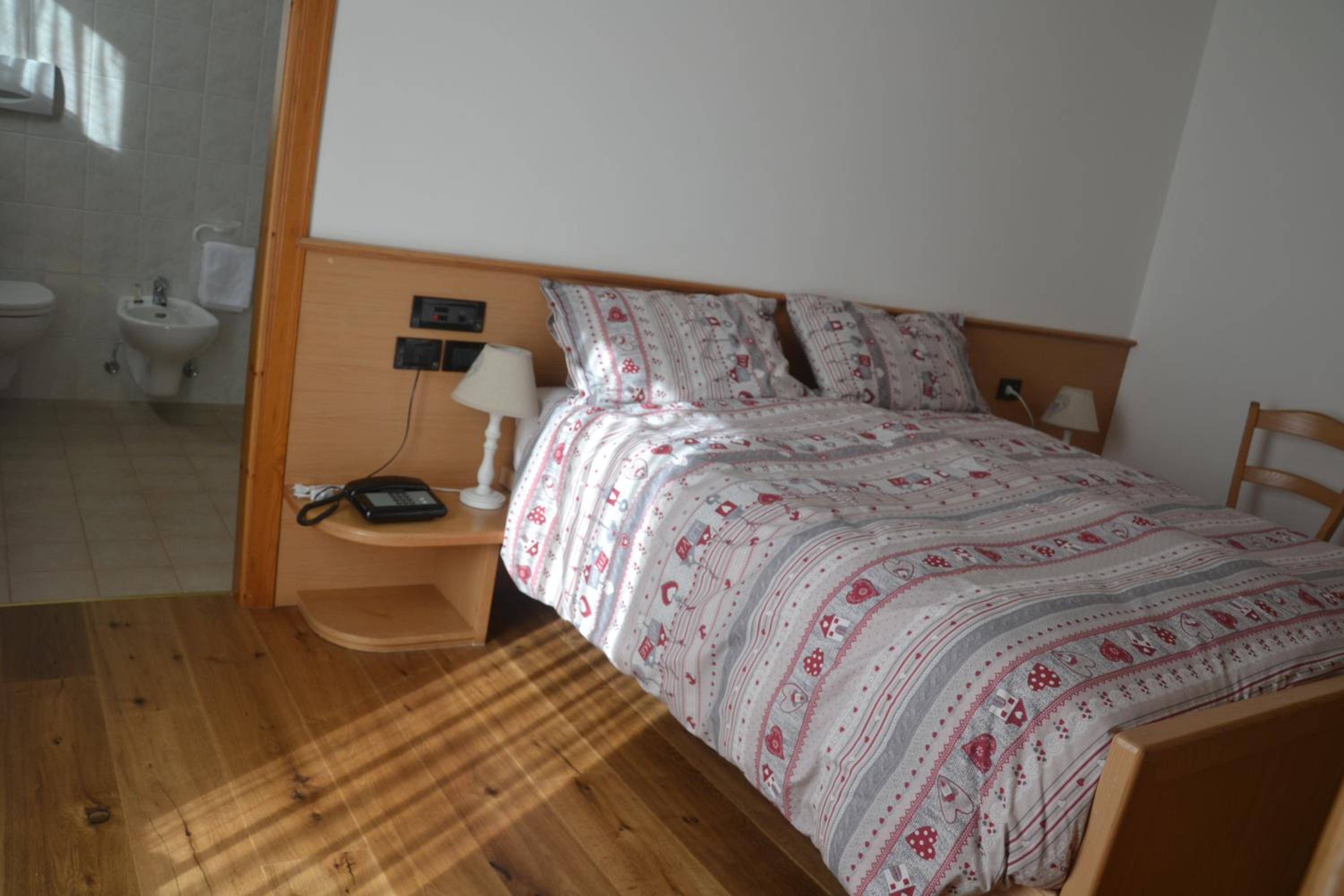 Double or Twin Room photo 2