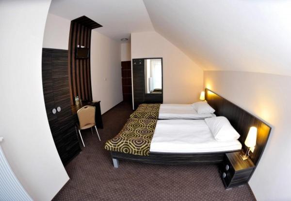 Classic Triple Room - Photo 5