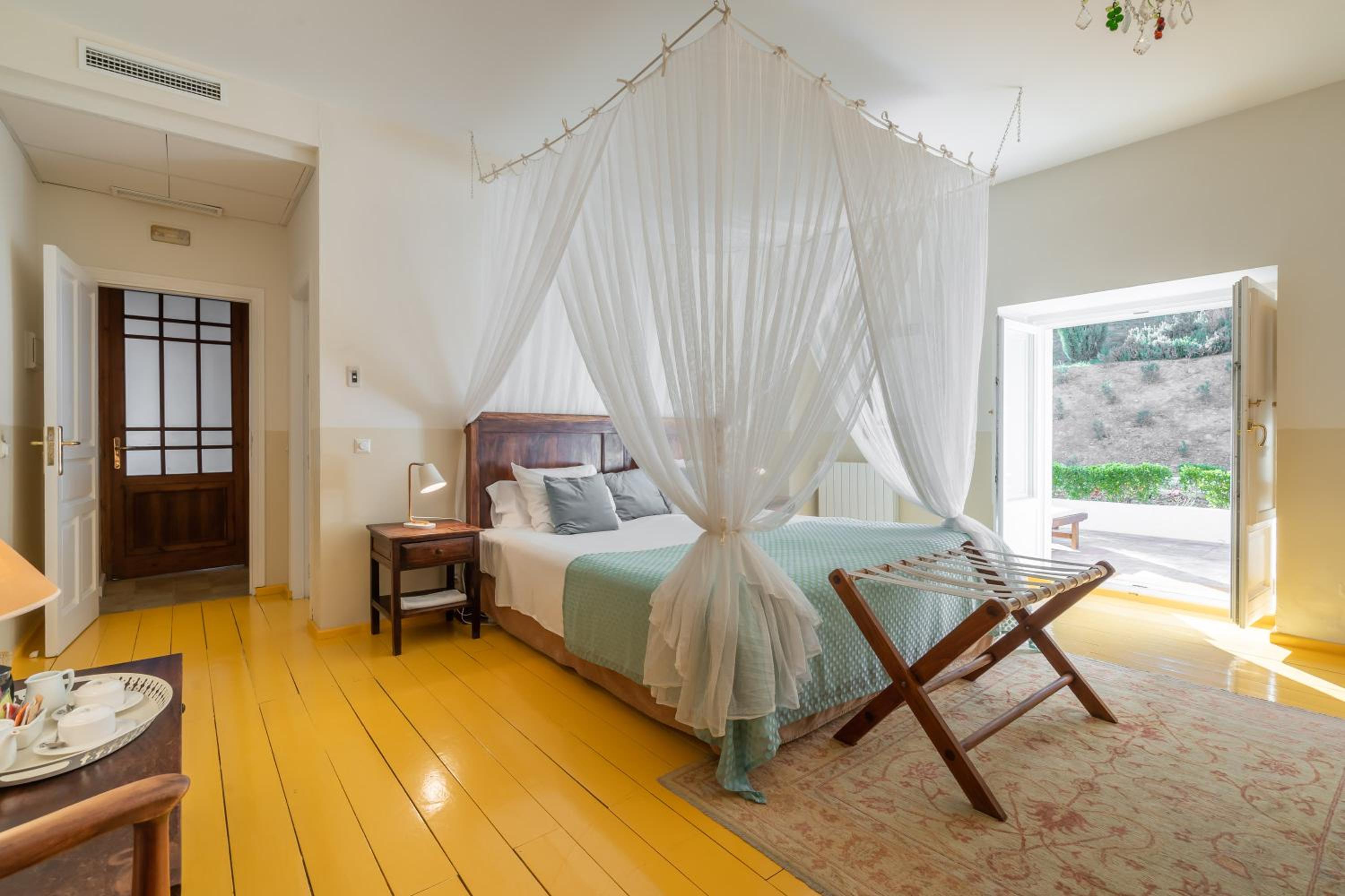 Double Room - Photo 15