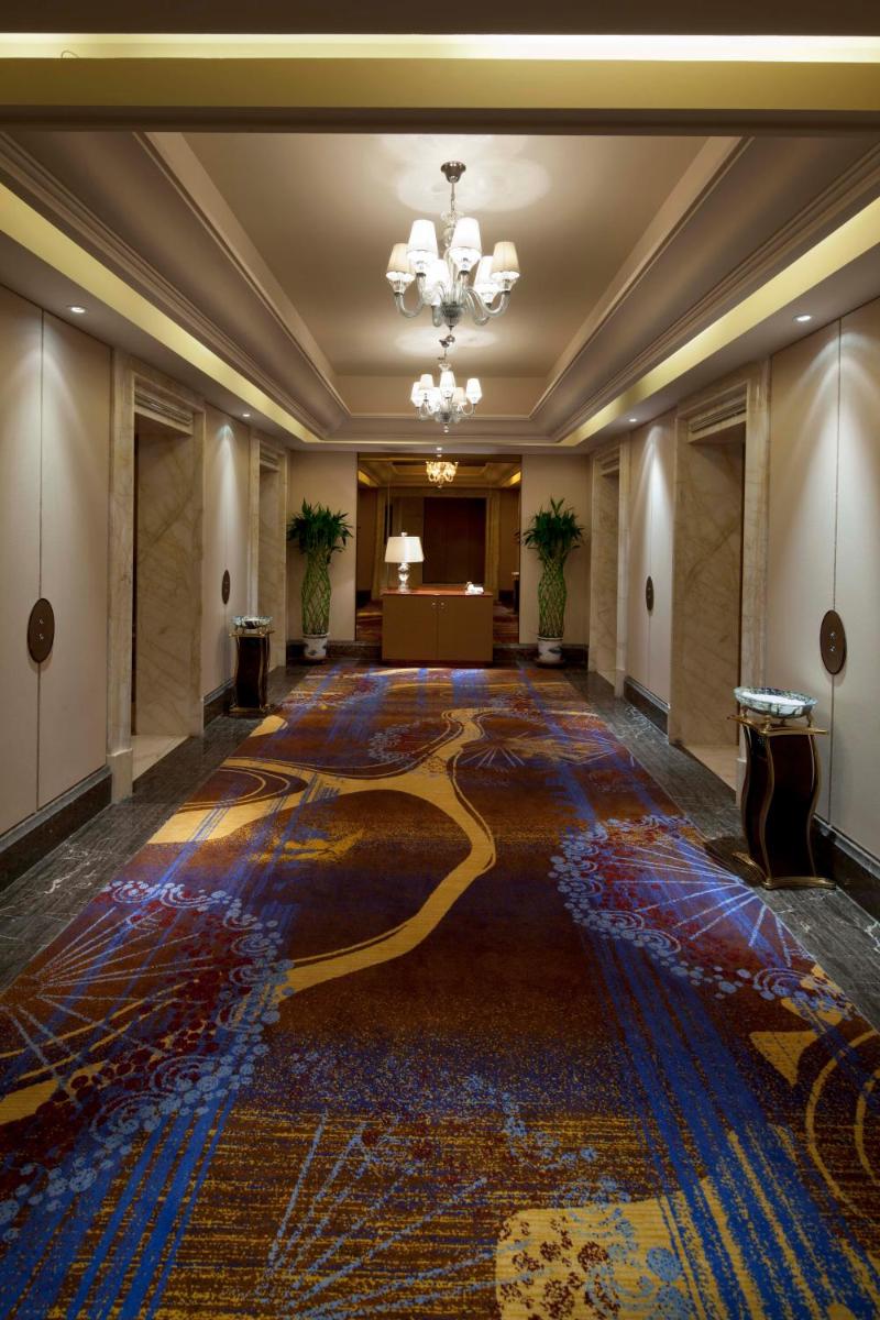 Mainland Chinese Citizens - Deluxe Queen Room photo 2