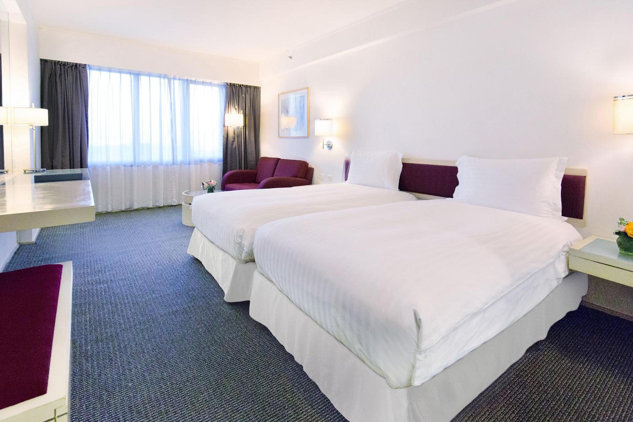Deluxe King or Twin Room