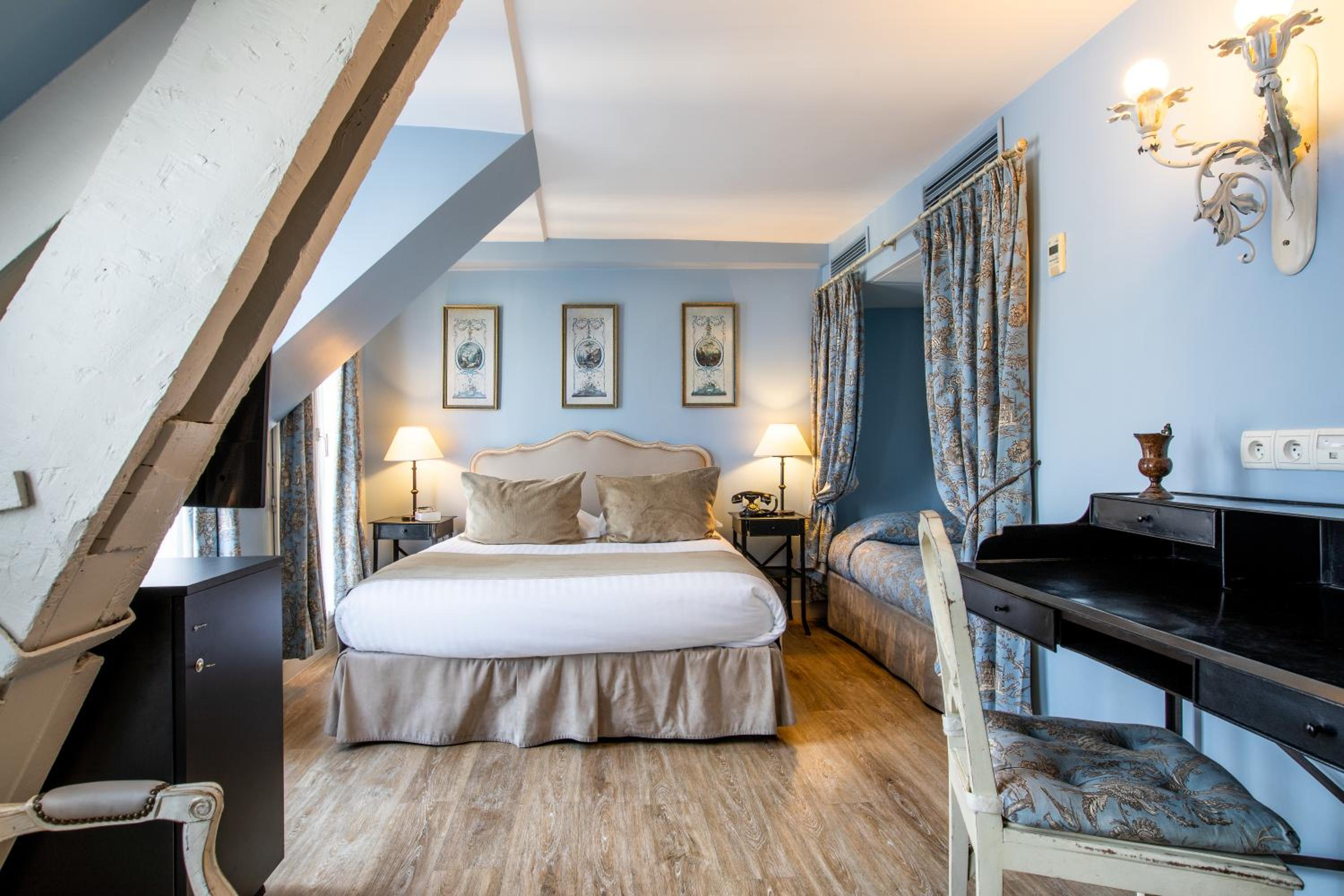Junior Suite (3 Adults) photo 1