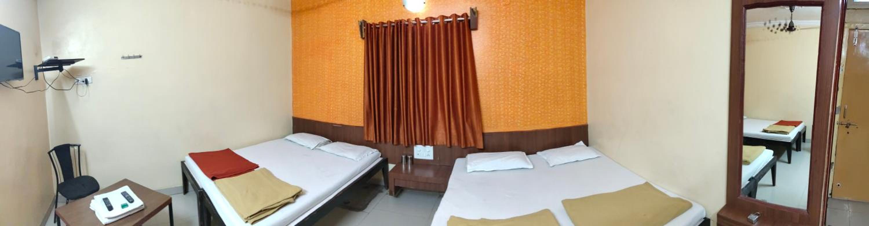 Deluxe Quadruple Room with Fan photo 1