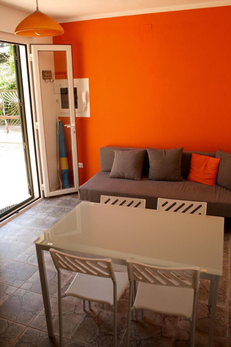 One-Bedroom House photo 2
