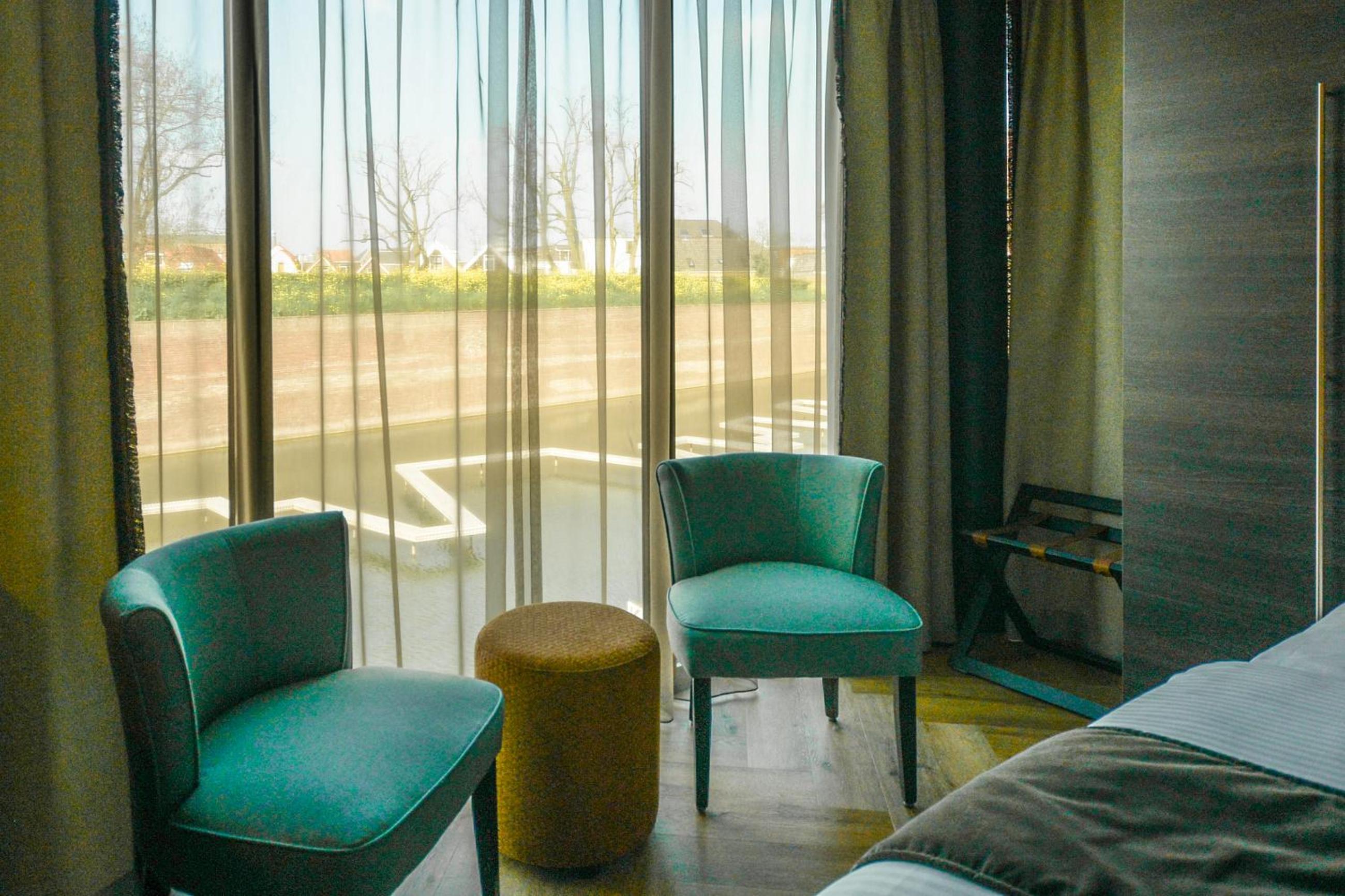 Large Double Room - Photo 4