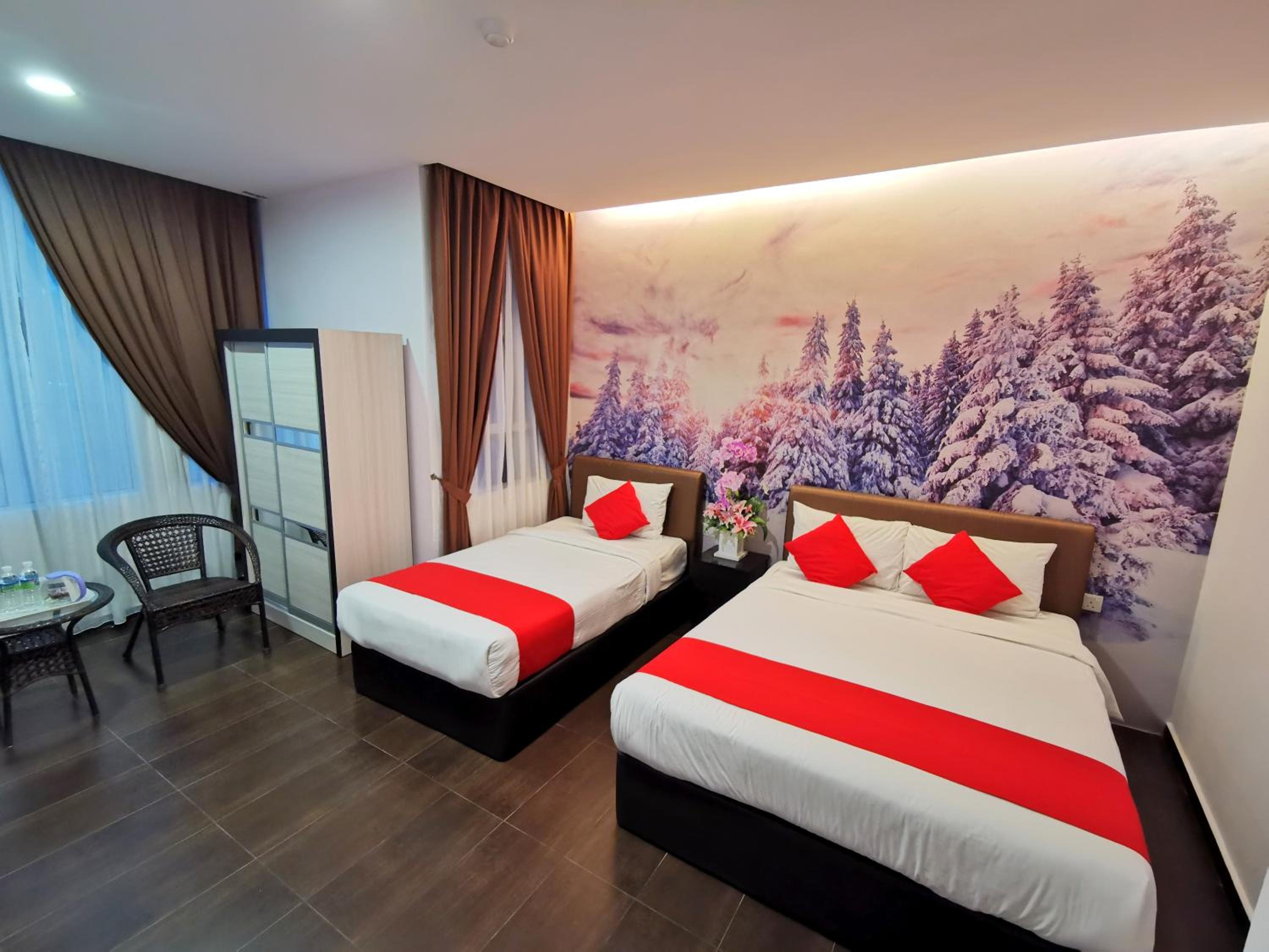 Deluxe Triple Room photo 3