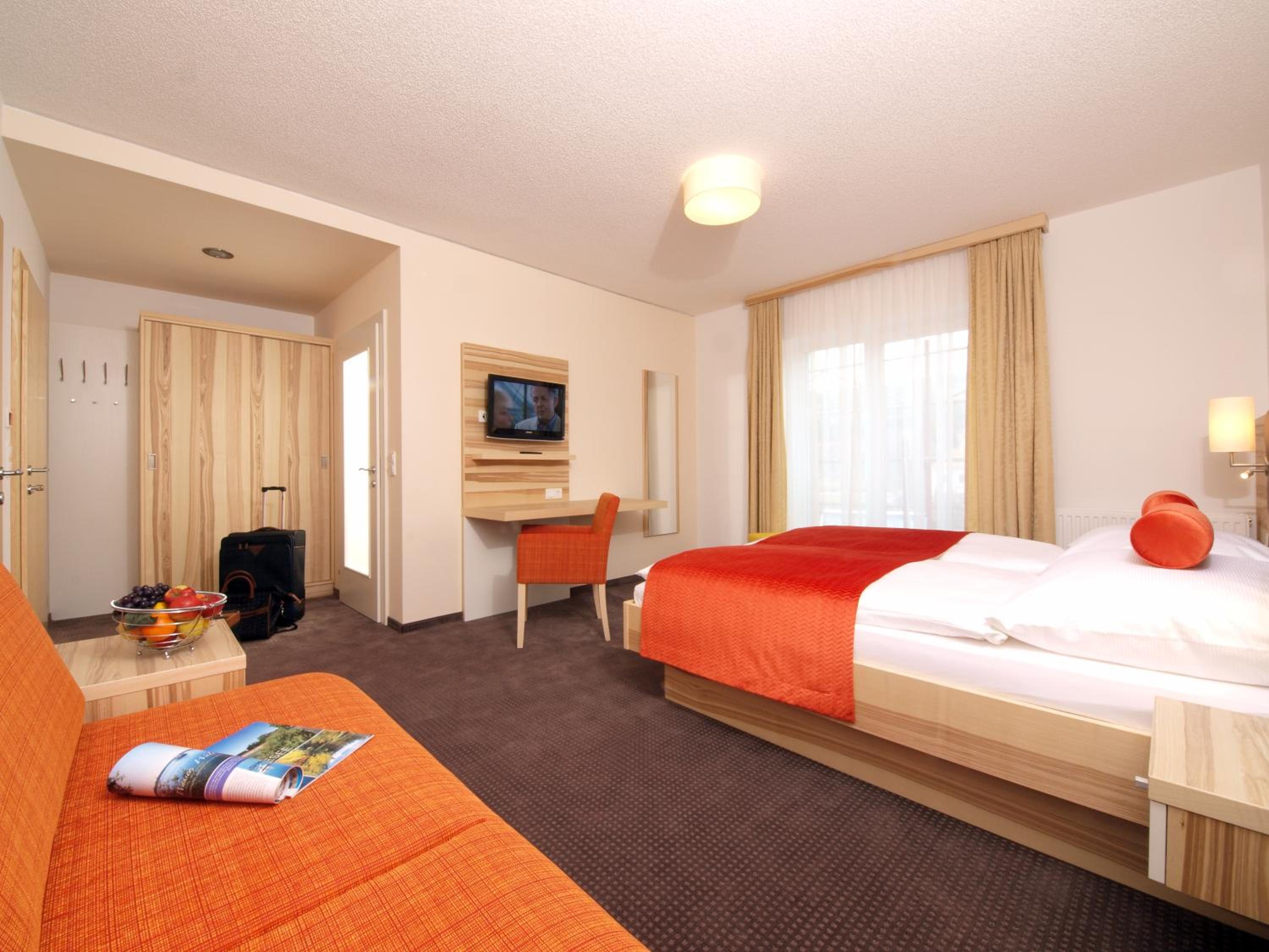 Single Room with Balcony photo 2
