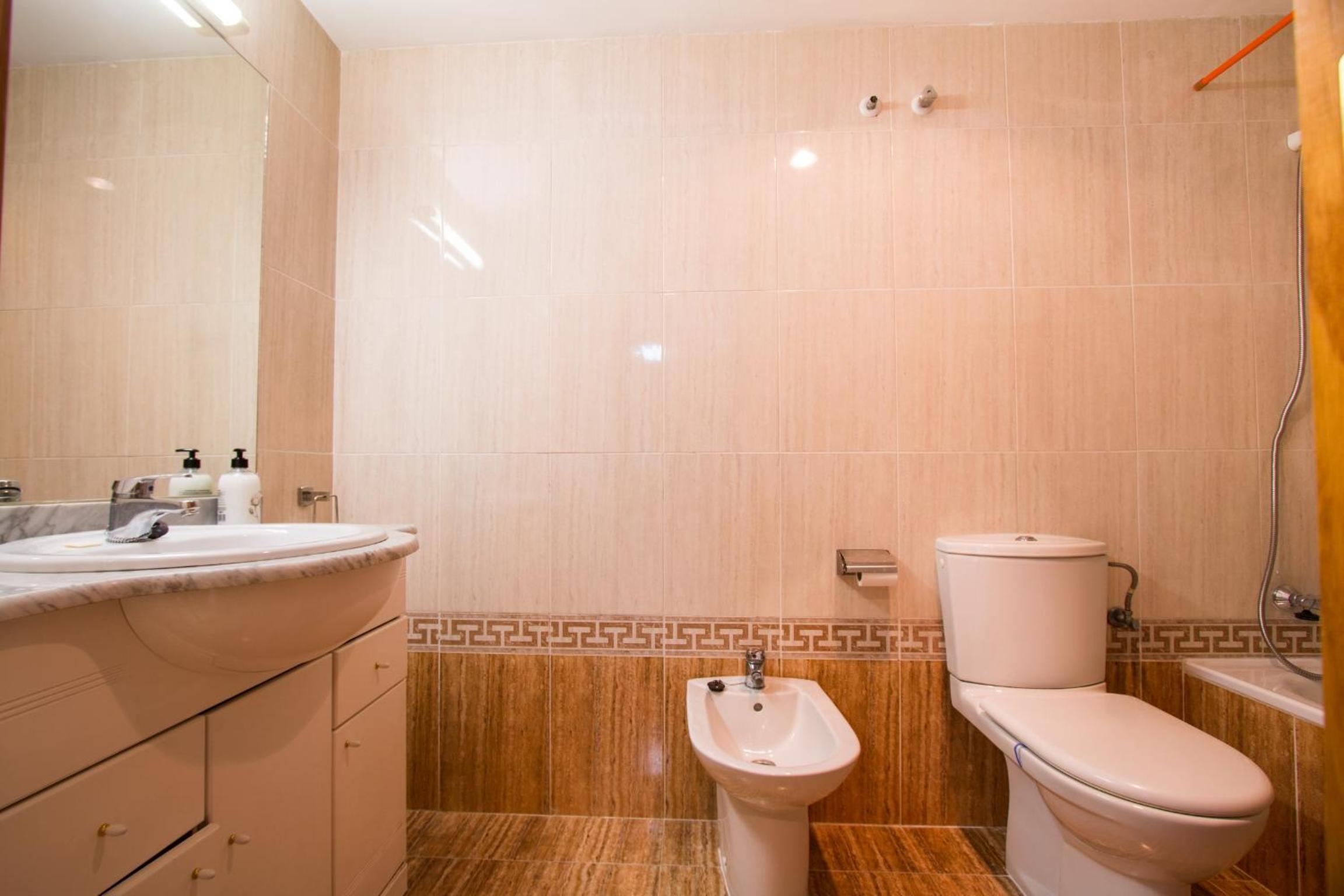 Two-Bedroom Apartment (3 Adults + 2 Children) photo 3