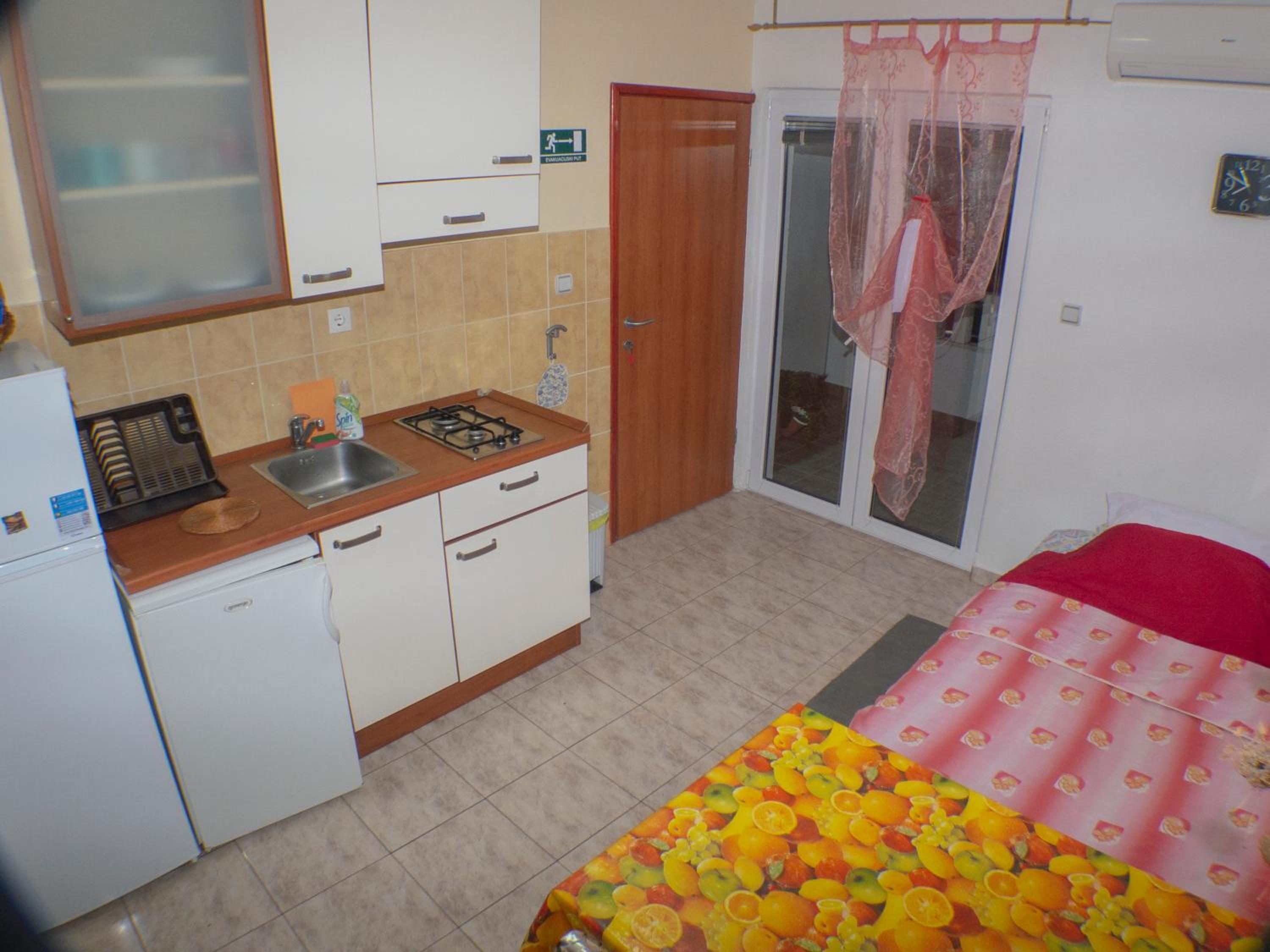 One-Bedroom Apartment with Balcony photo 2