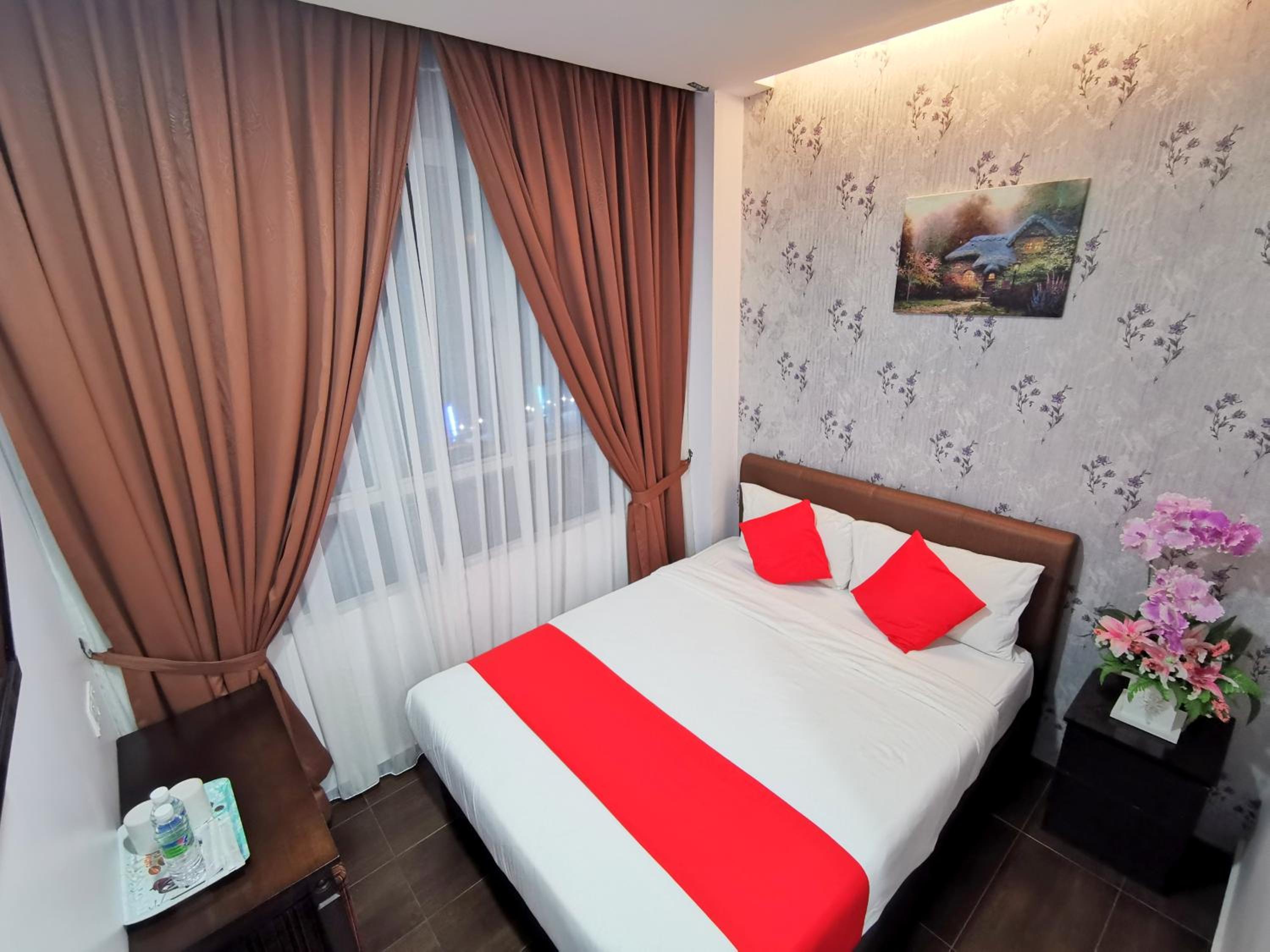 Deluxe Queen Room photo 3
