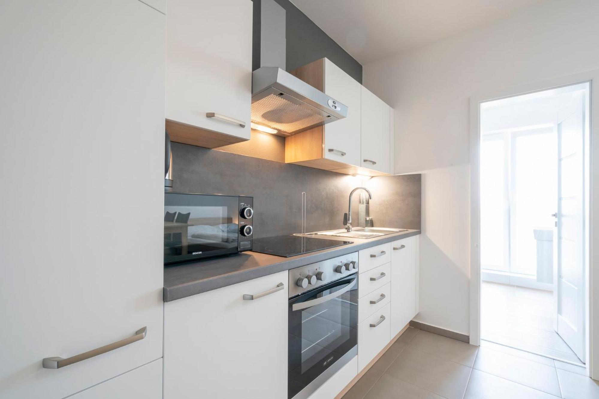Studio Apartment - Photo 9