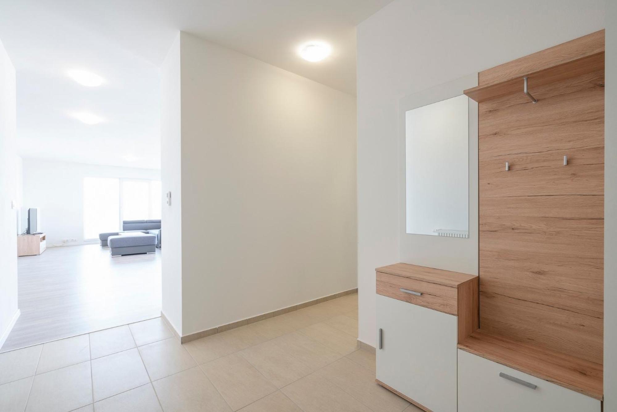 Two-Bedroom Apartment - Photo 7