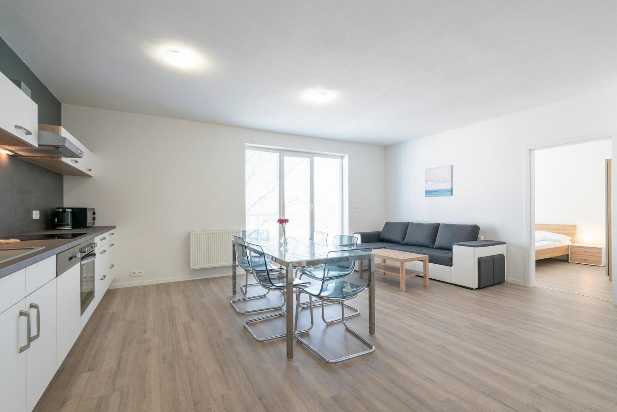 Three-Bedroom Apartment - Photo 6