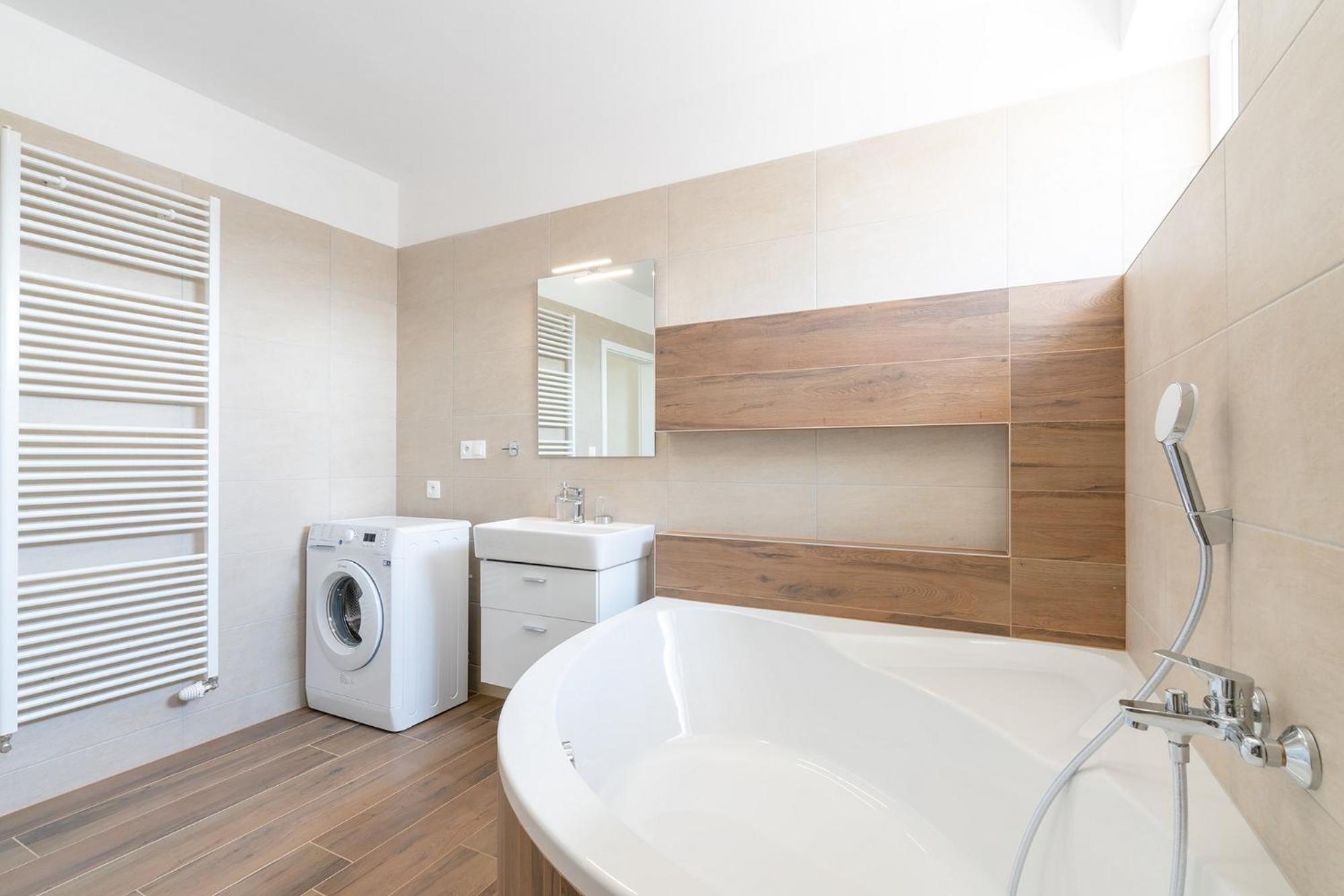 One-Bedroom Apartment - Photo 6