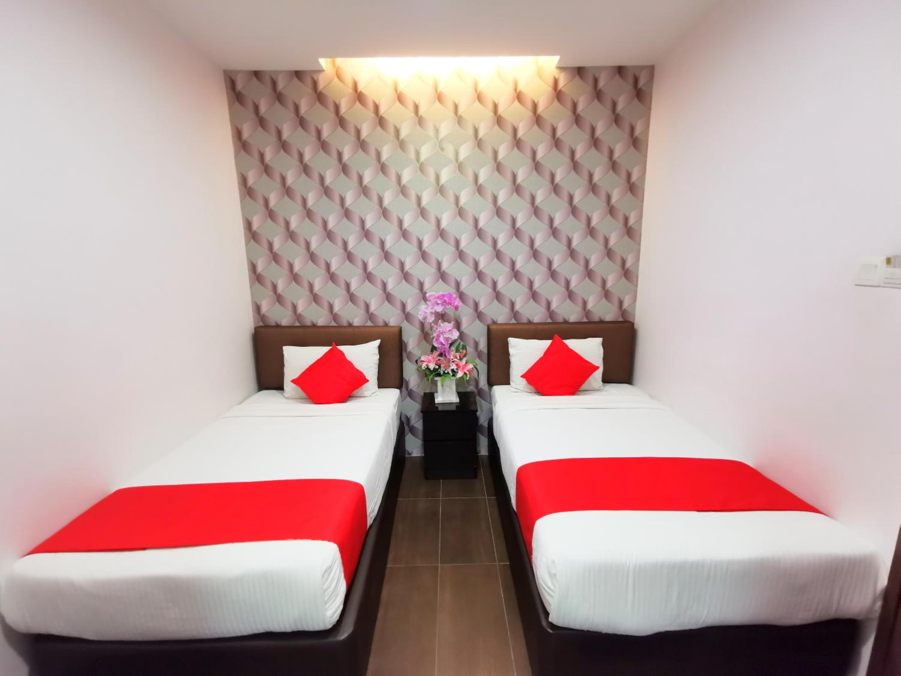 Standard Twin Room photo 2