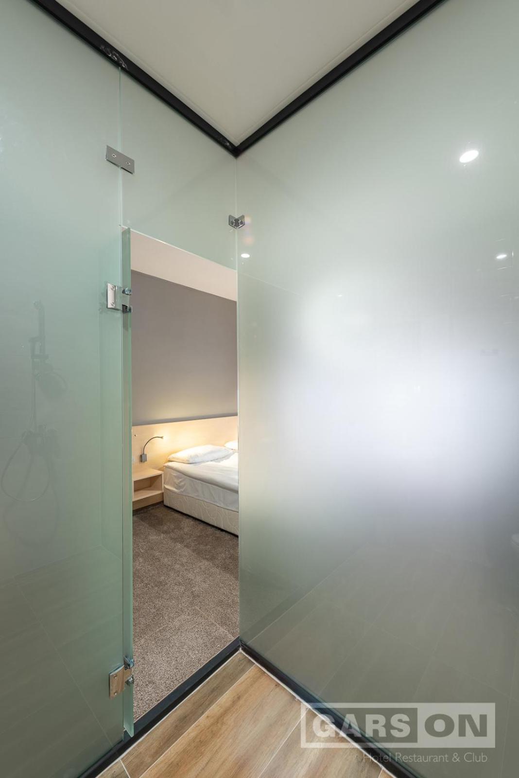 Double Room - Photo 8