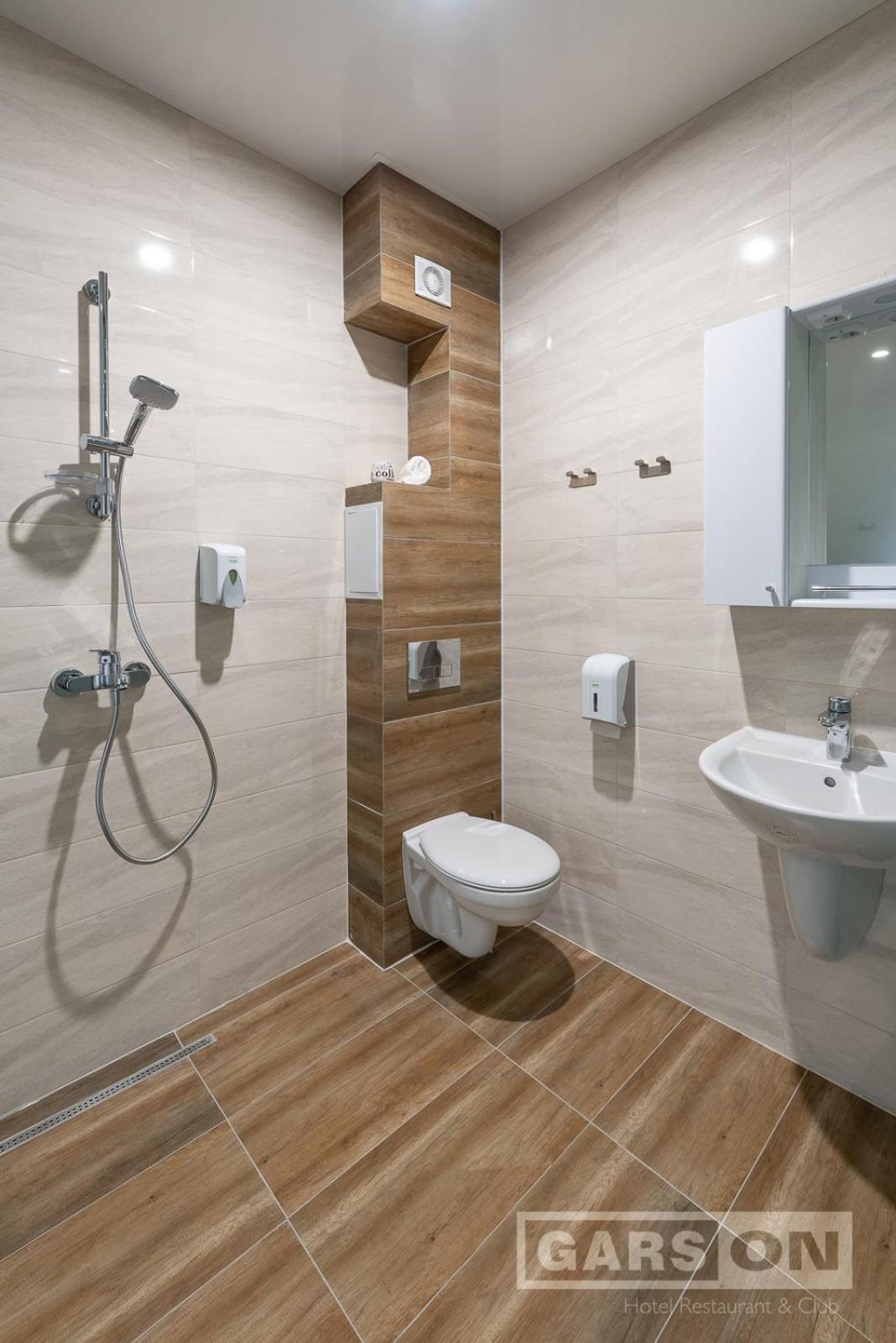 Double Room - Photo 11