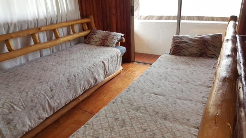 Family Room - Photo 4