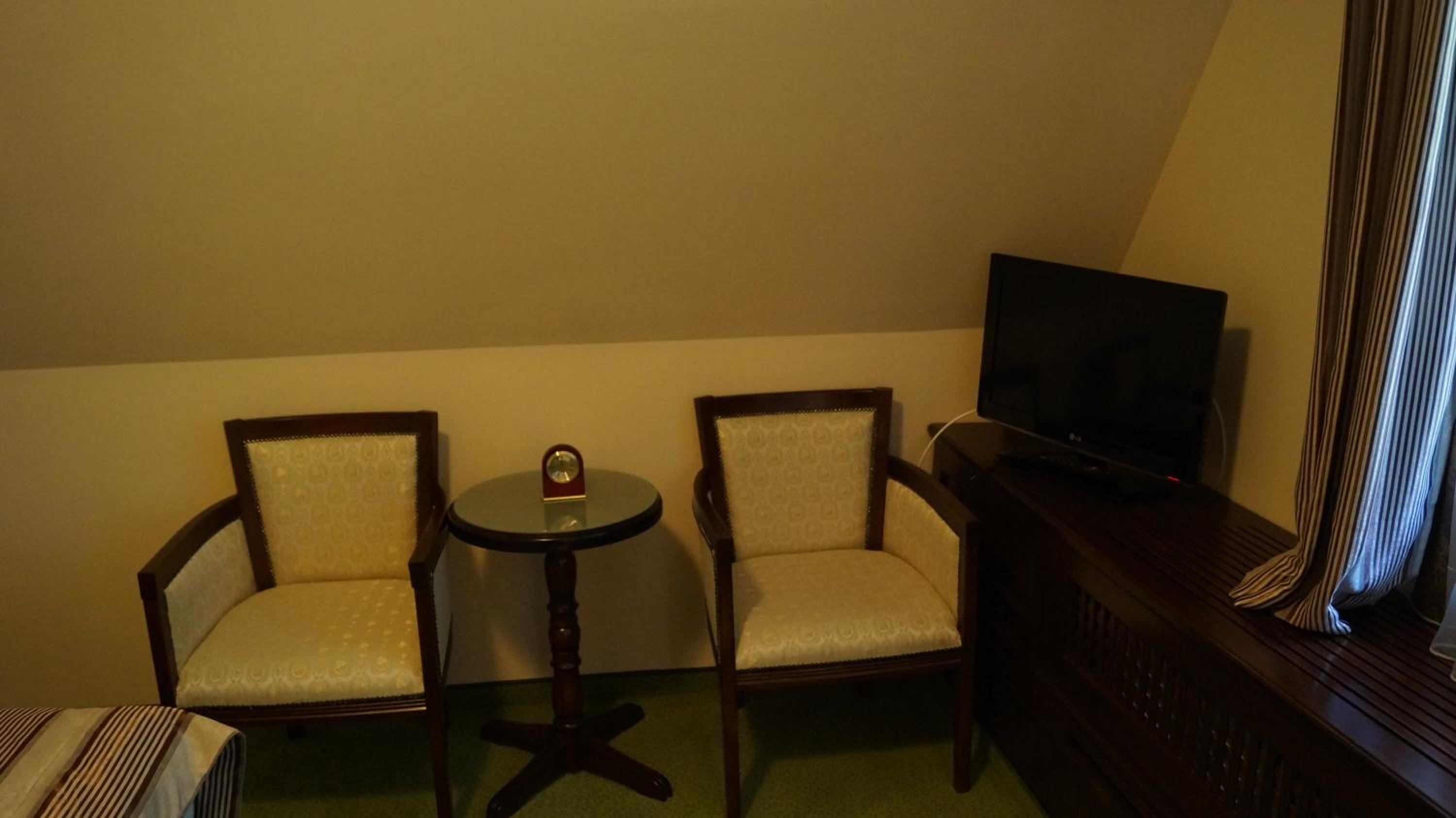 Standard Suite - Photo 1
