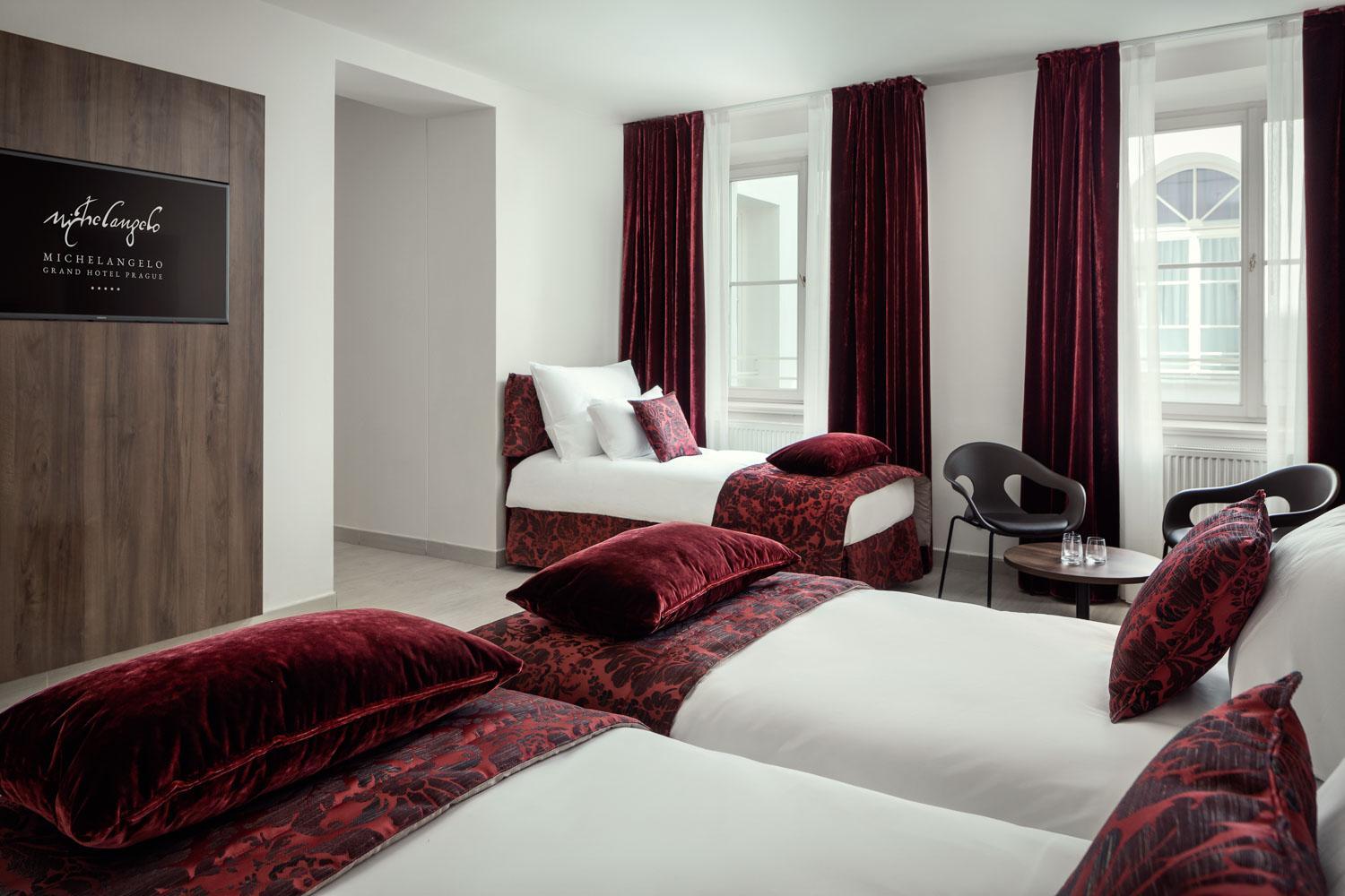 Deluxe Triple Room - Photo 1