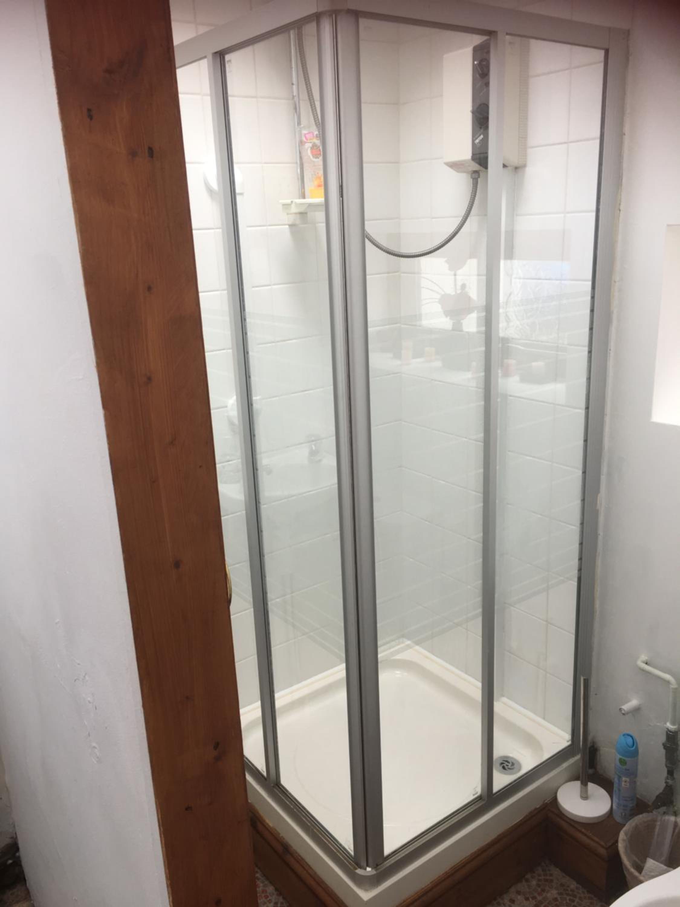 Double or Twin Room with Private Bathroom photo 2