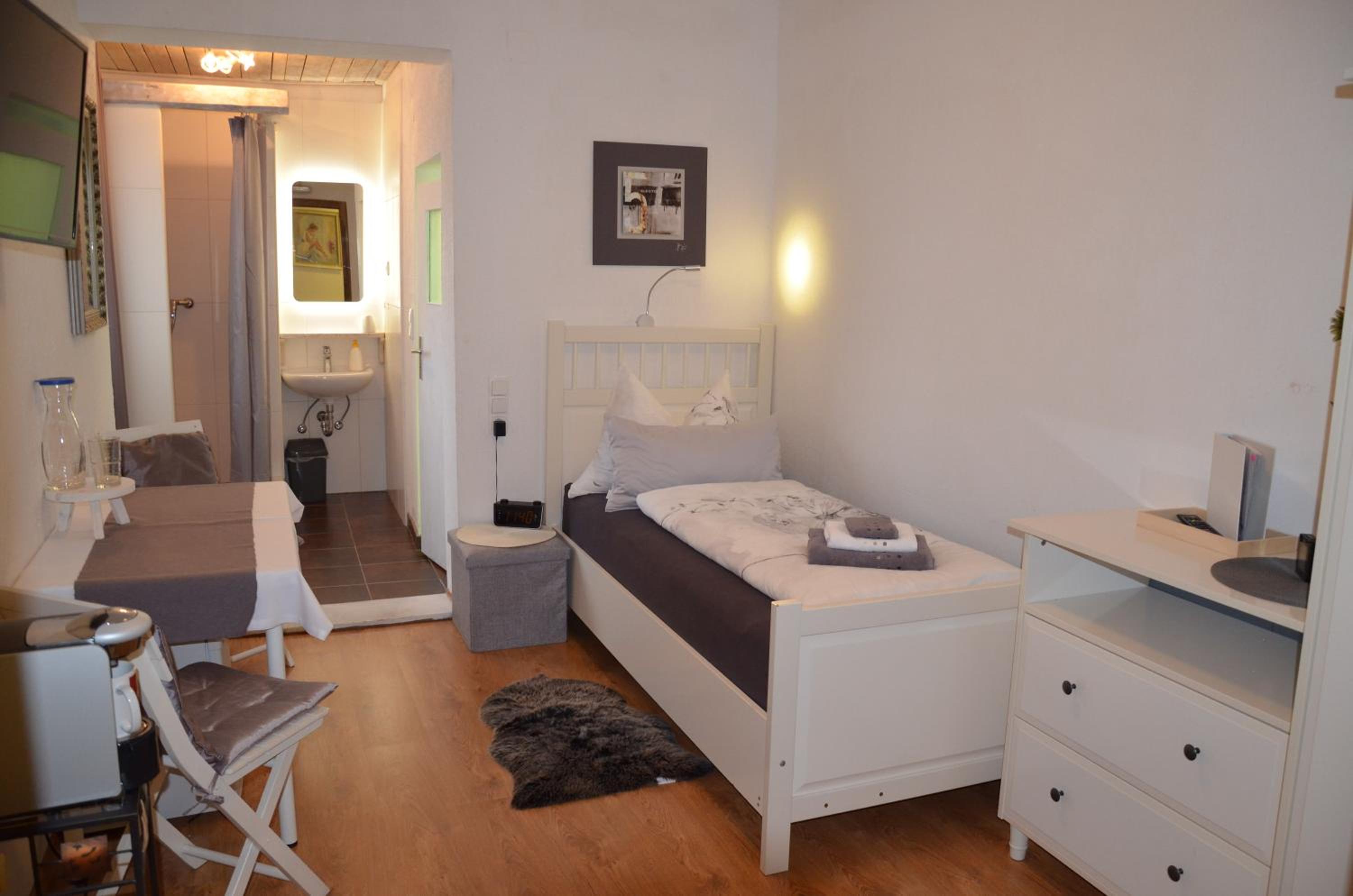 Single Room with Garden View photo 1